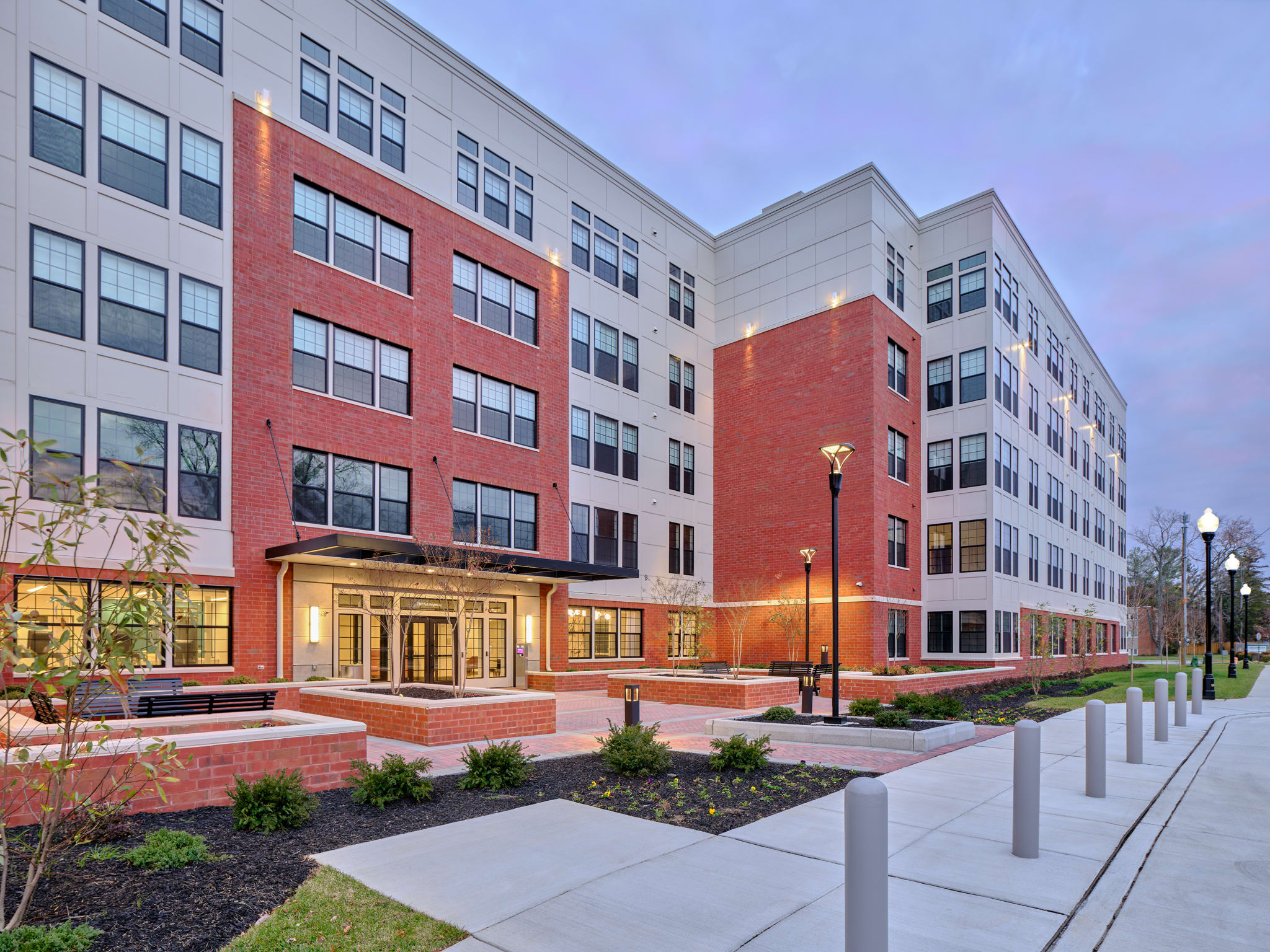 Luxury Apartments in Pikesville, MD | The Encore at Ingram Manor