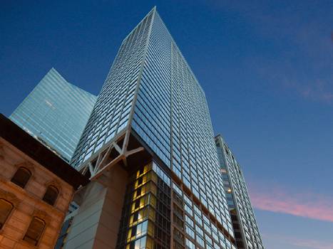 215 West Apartments hero exterior thumbnail - Chicago, IL