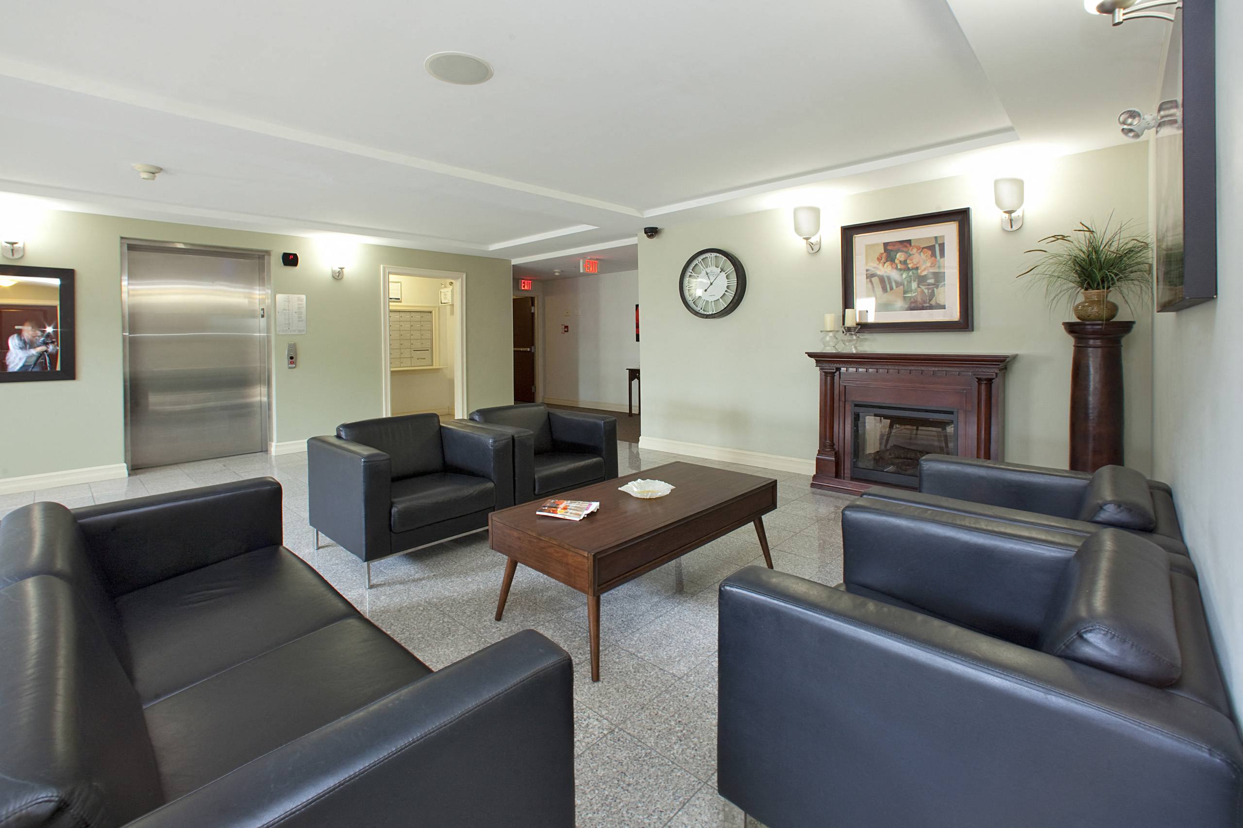 Baker Arms & Wexford Apartments - 2 Bed Den 2 Bath E 5