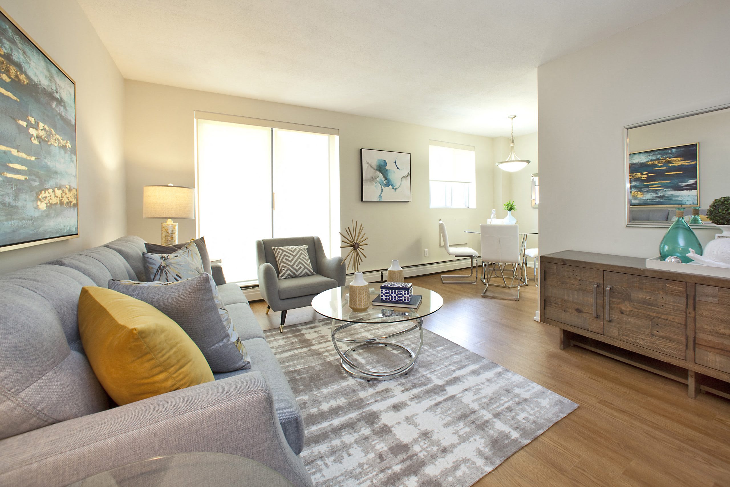 Bayview Towers - 1 Bed 1 Bath A South 5