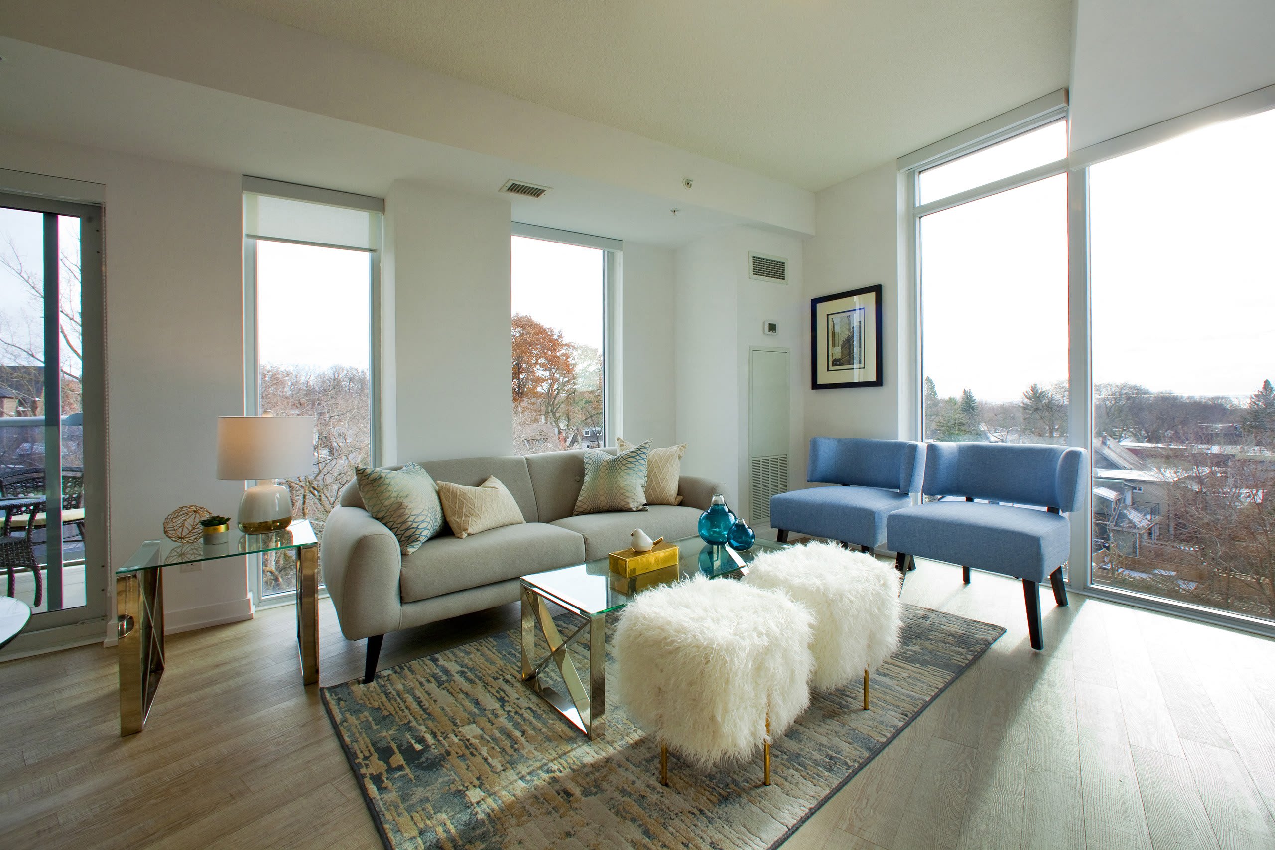 BEACHHILL Apartments - 1 Bed Den 1 Bath H 5