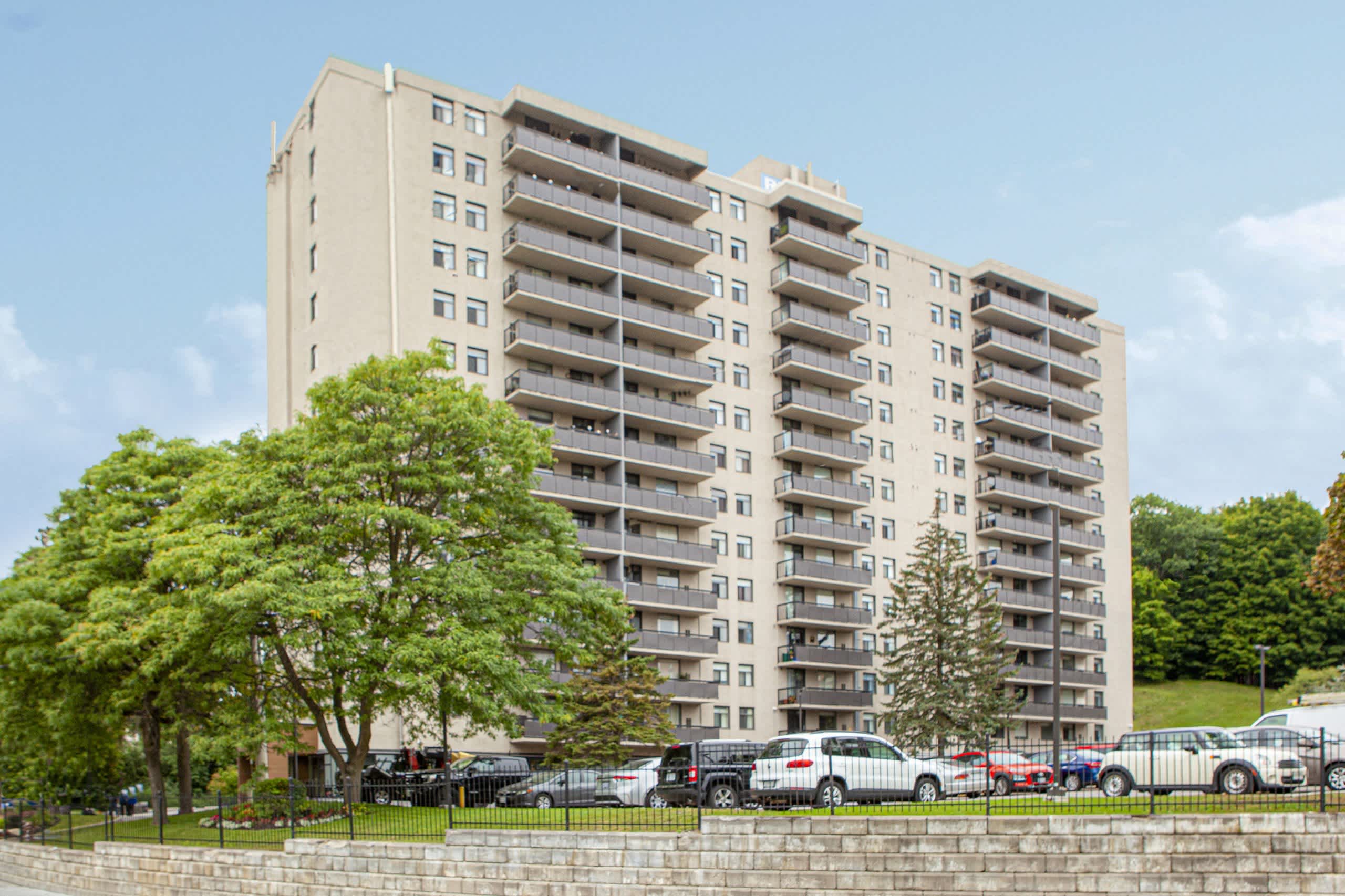 Edgehill Apartments - 3 Bed 1.5 Bath A 3