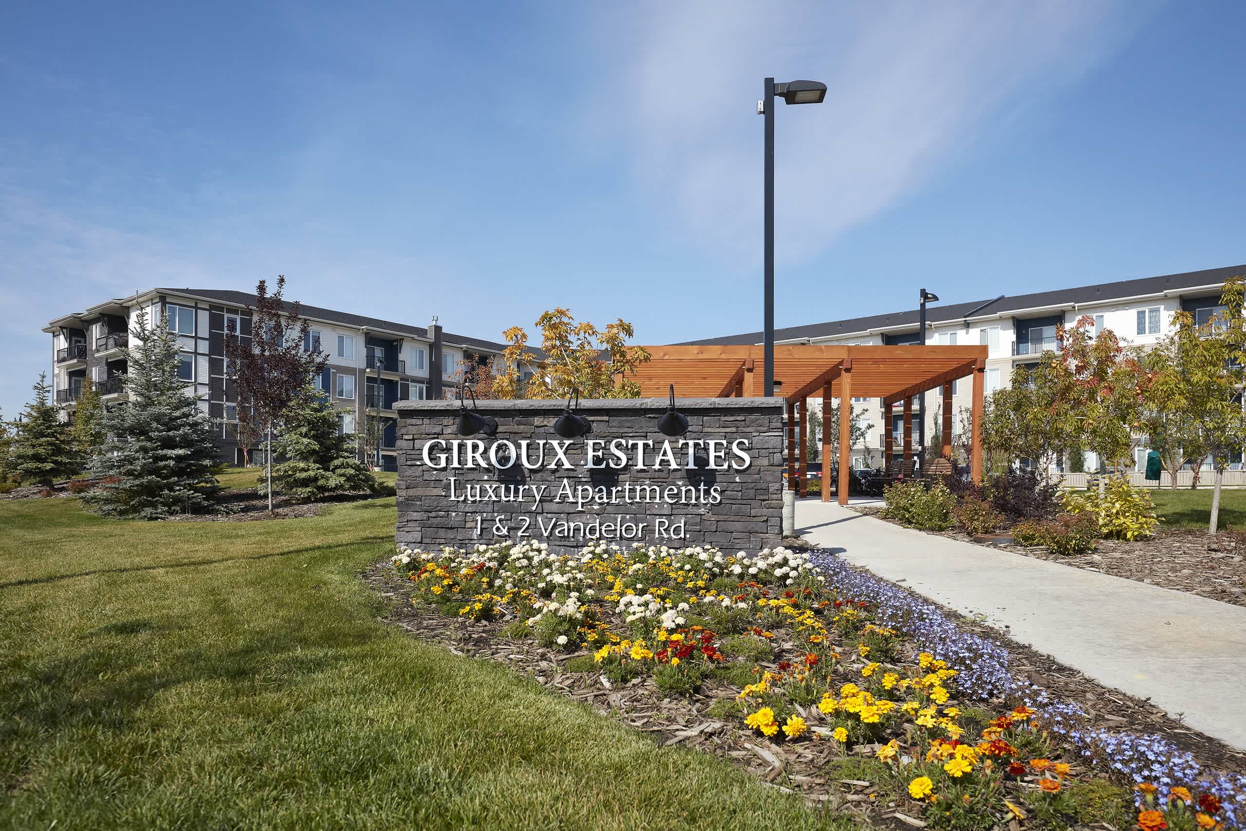 Giroux Estates - 1 Bed 1 Bath A 2