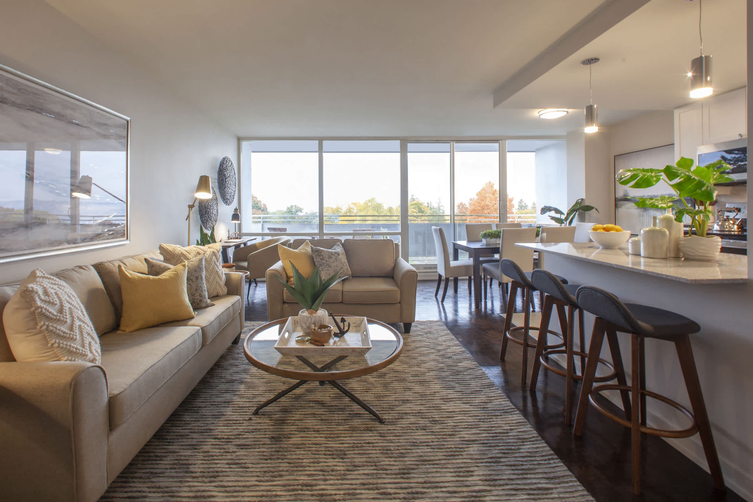 La Salle Towers - 2 Bed 1 Bath A 5