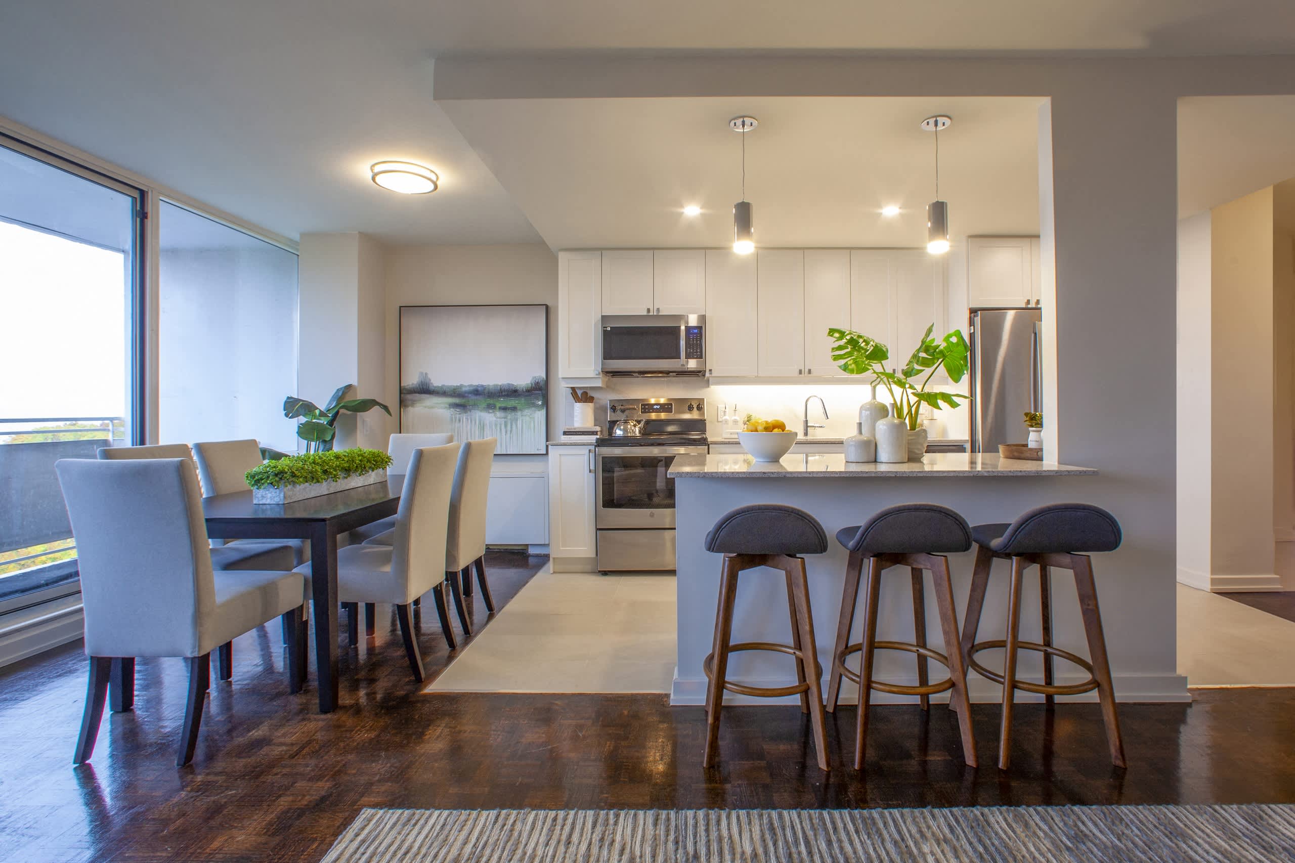 La Salle Towers - 2 Bed 1 Bath A 4