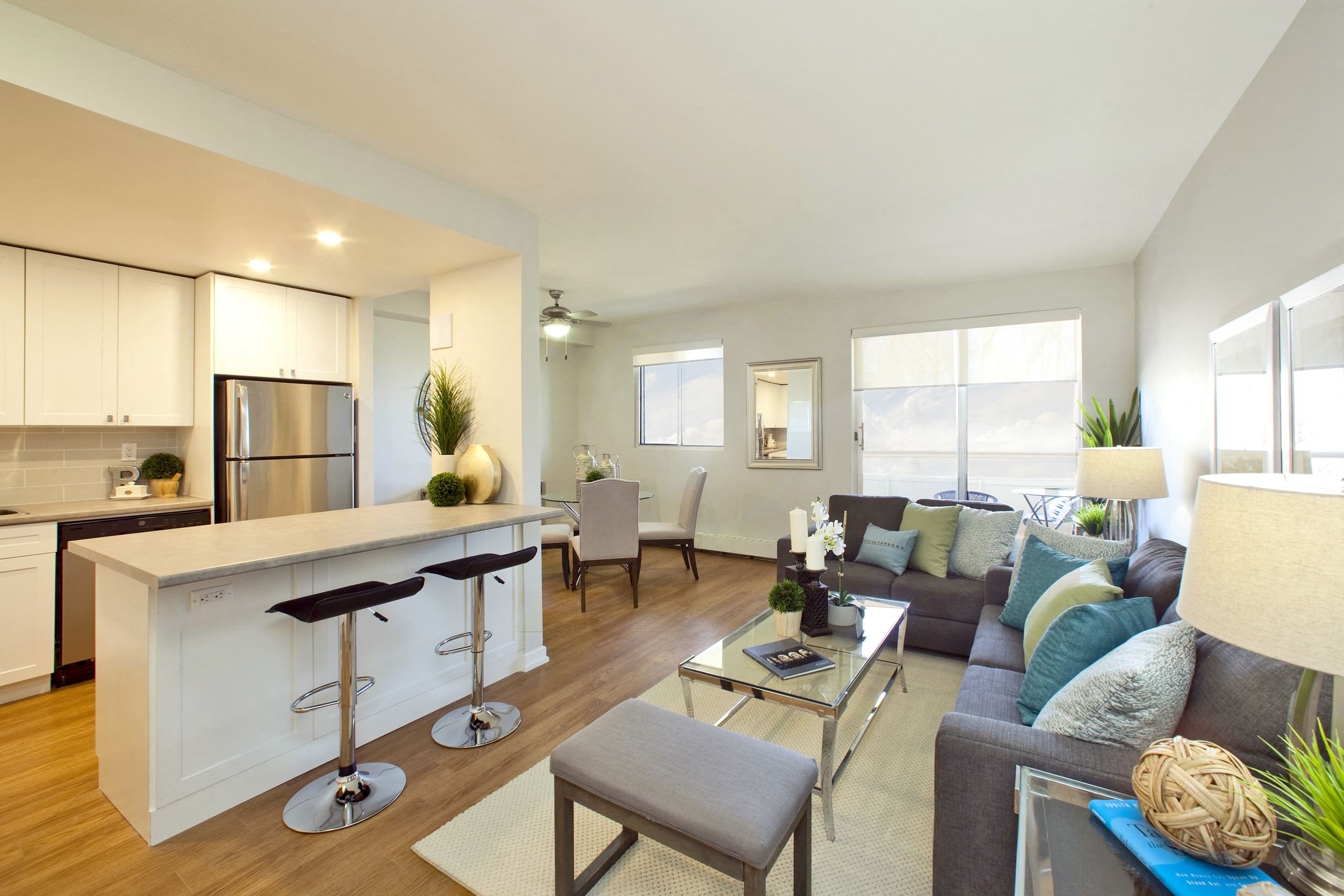 Laura Secord Apartments - 3 Bed 1.5 Bath A 4