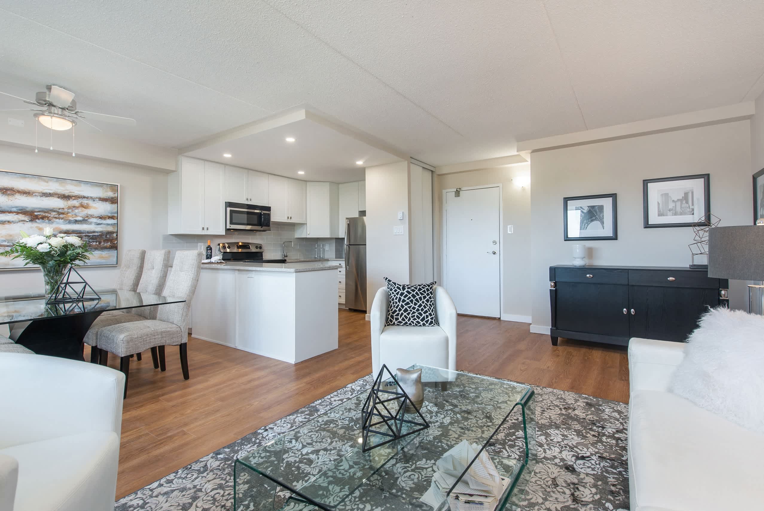 Lorneville Apartments - 3 Bed 1.5 Bath A 1430 First St E 5