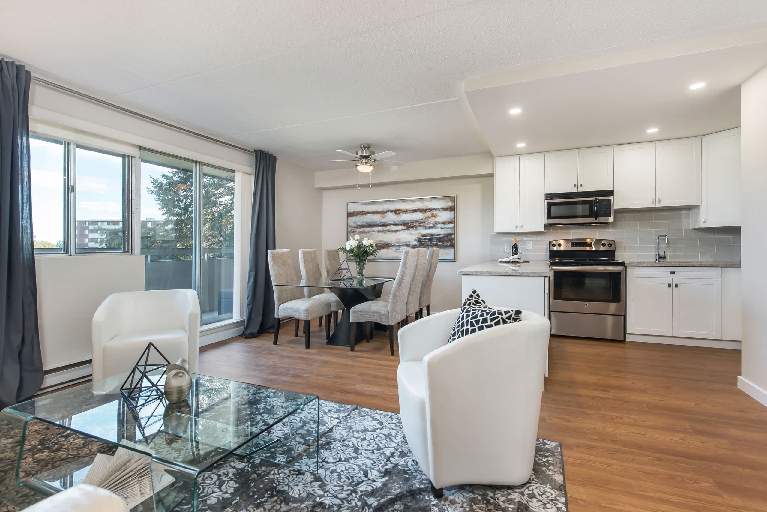 Lorneville Apartments - 3 Bed 1.5 Bath A 1430 First St E 4