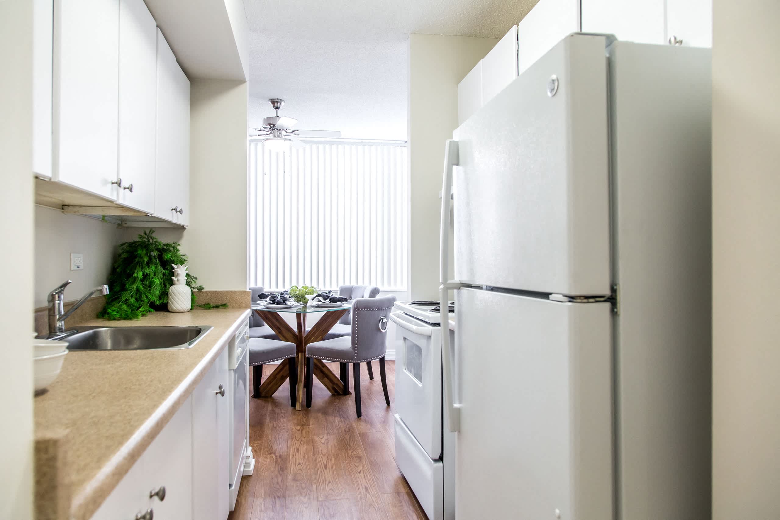 MacDonald Estates - 1 Bed 1 Bath C 3