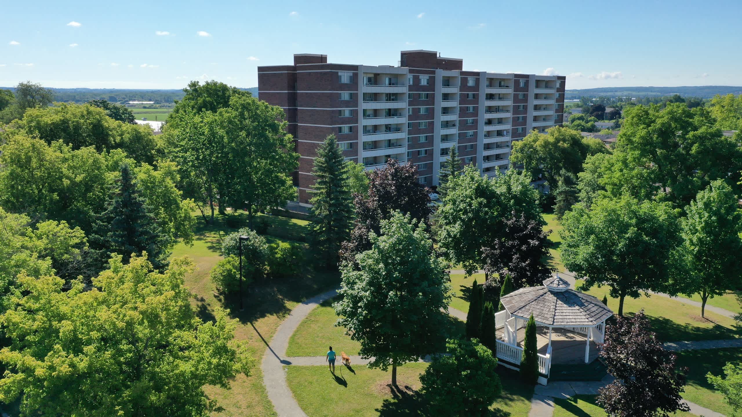Park Place - 2 Bed 1 Bath A 2
