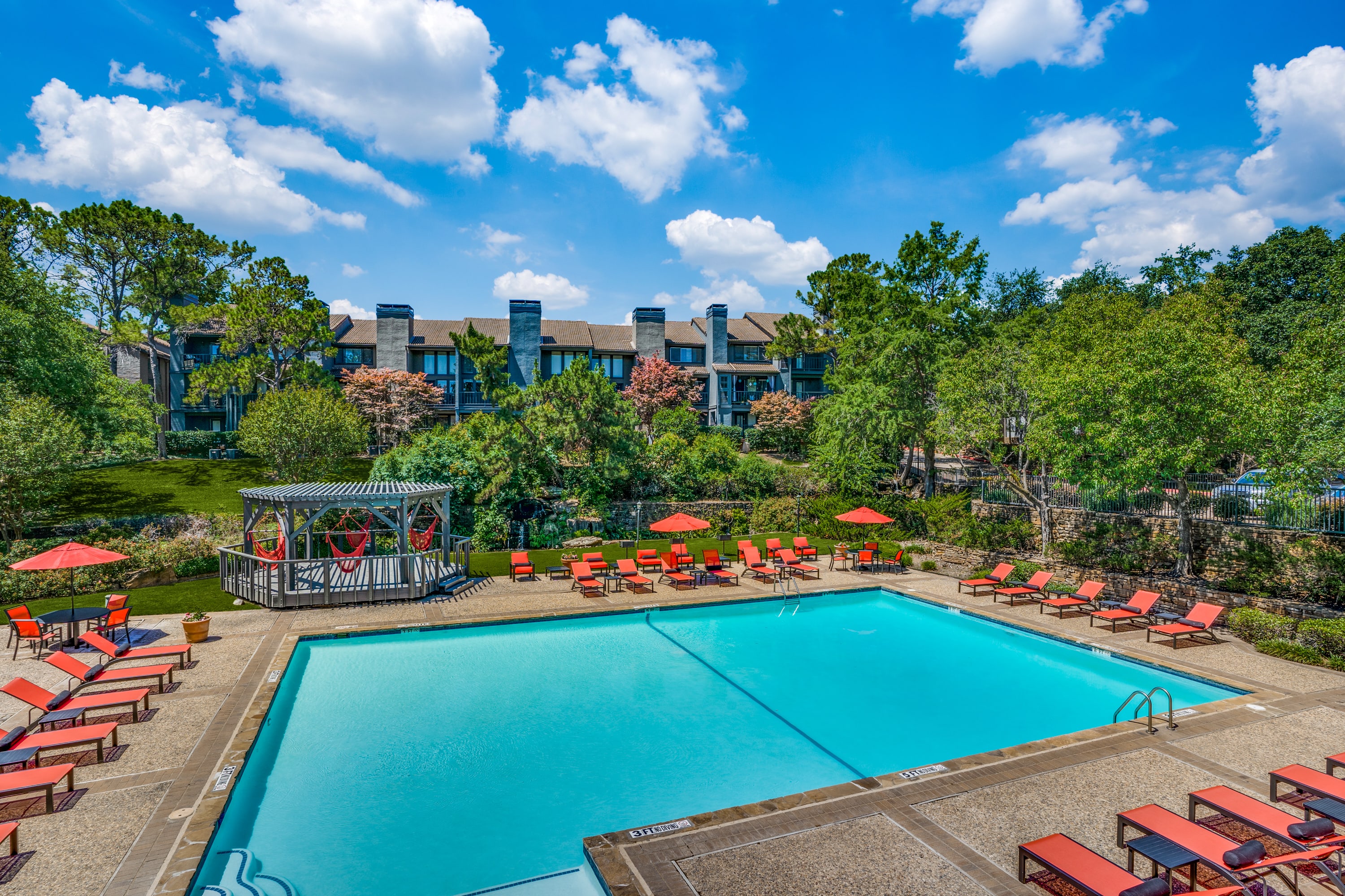 Las Colinas Heights Apartments Apartments In Irving Tx