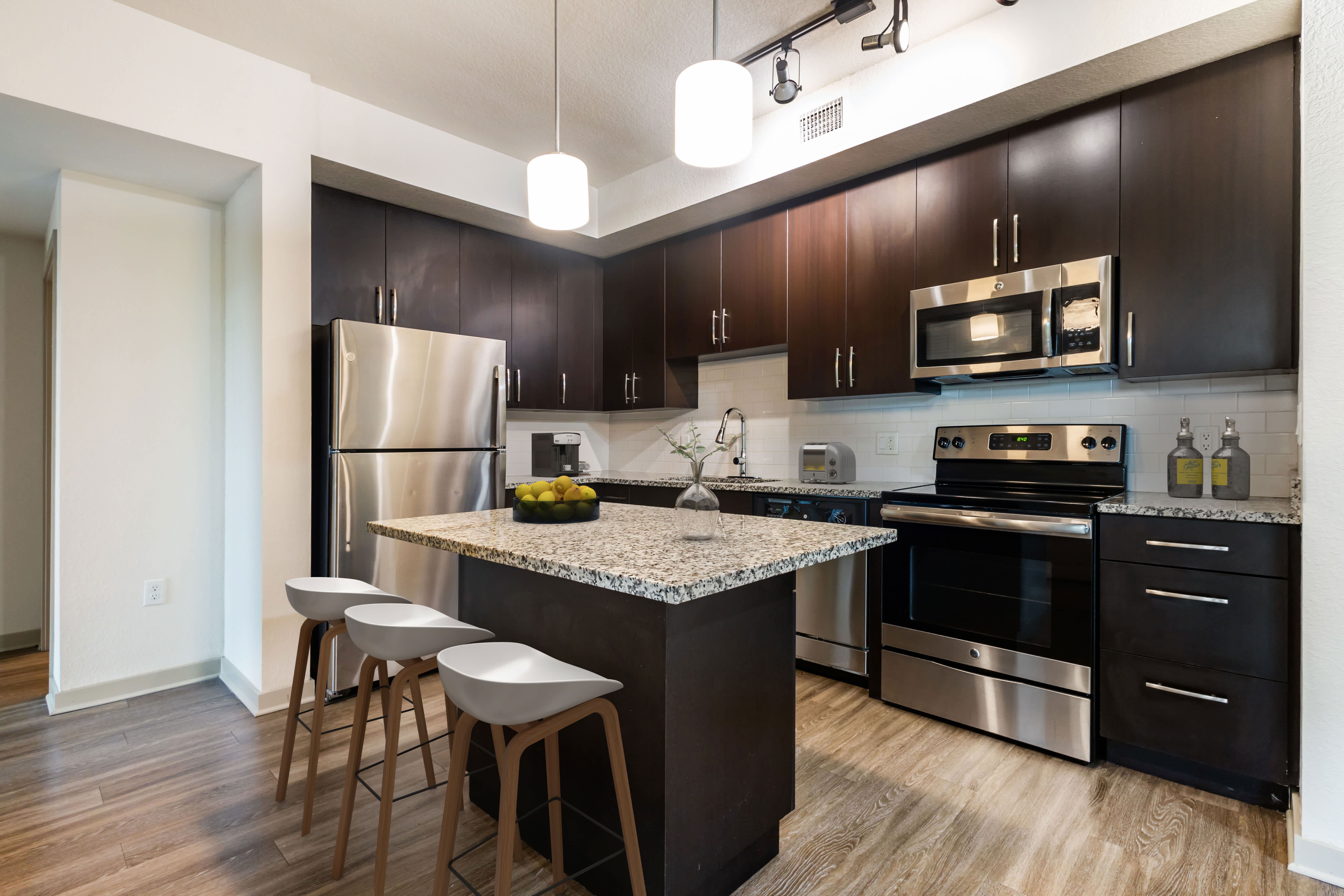 Azura Apartments 6 of 12