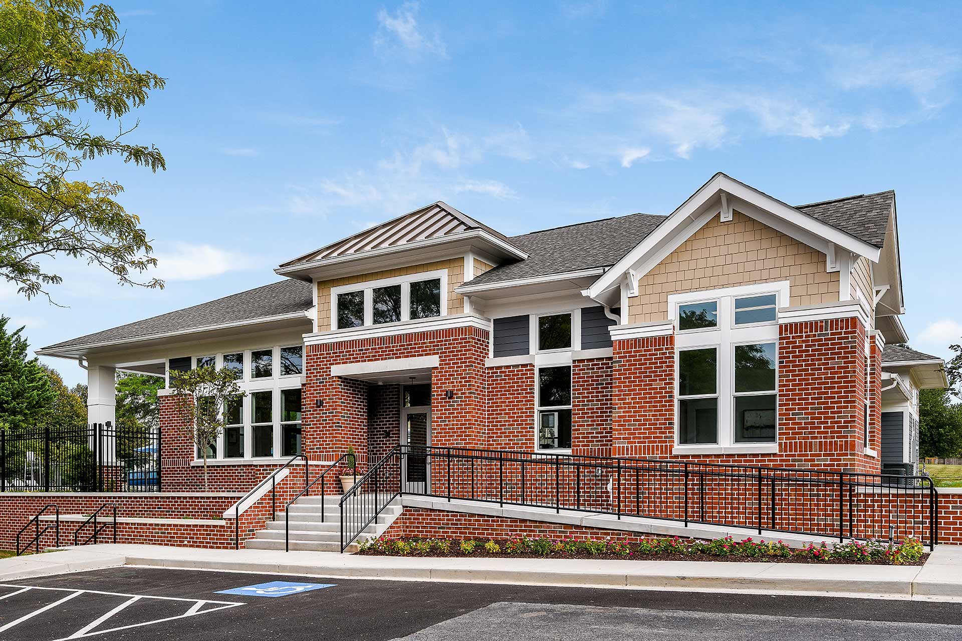 Fieldpointe 5 of 6