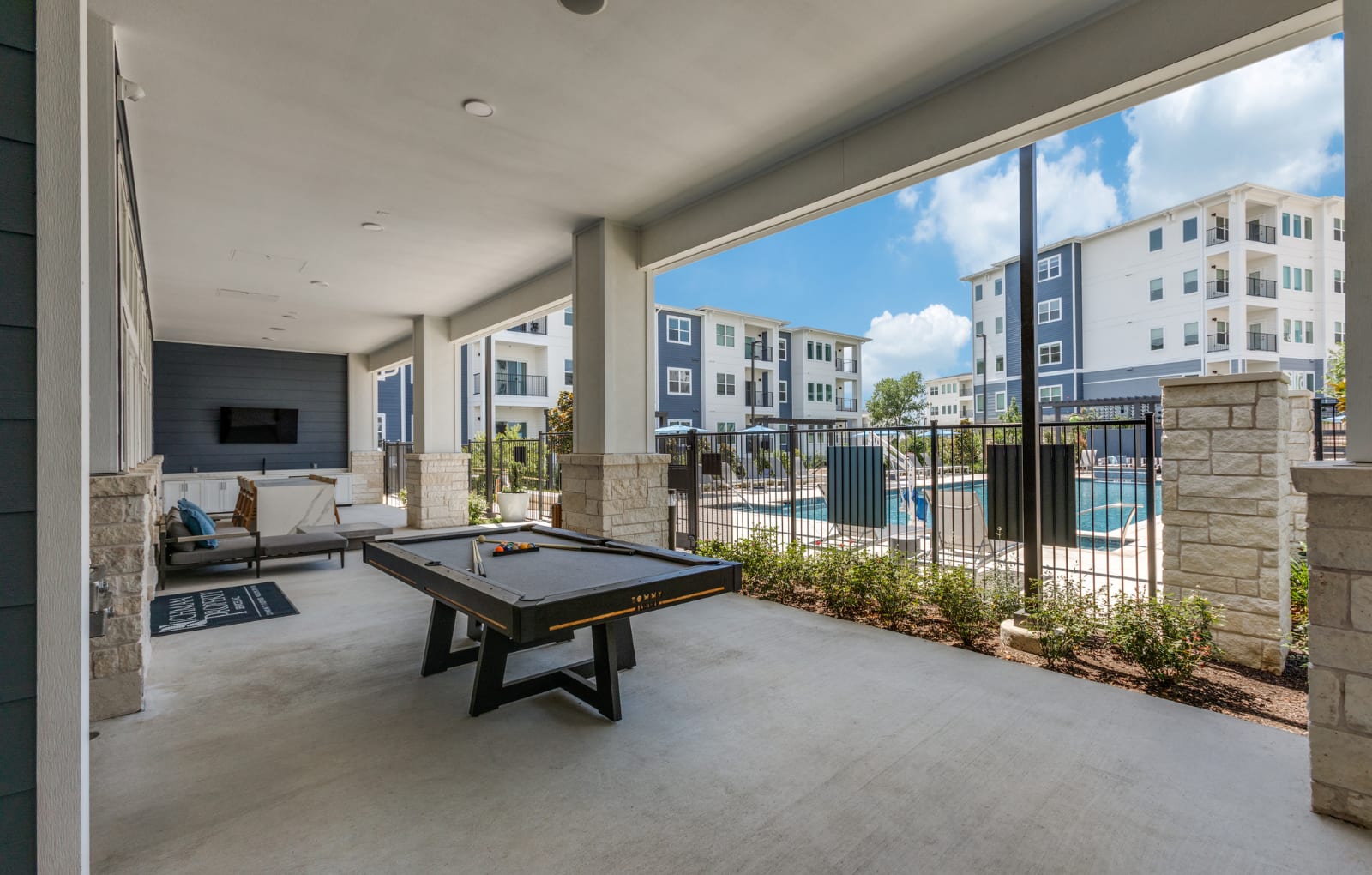 Ivy Heights 6 of 10