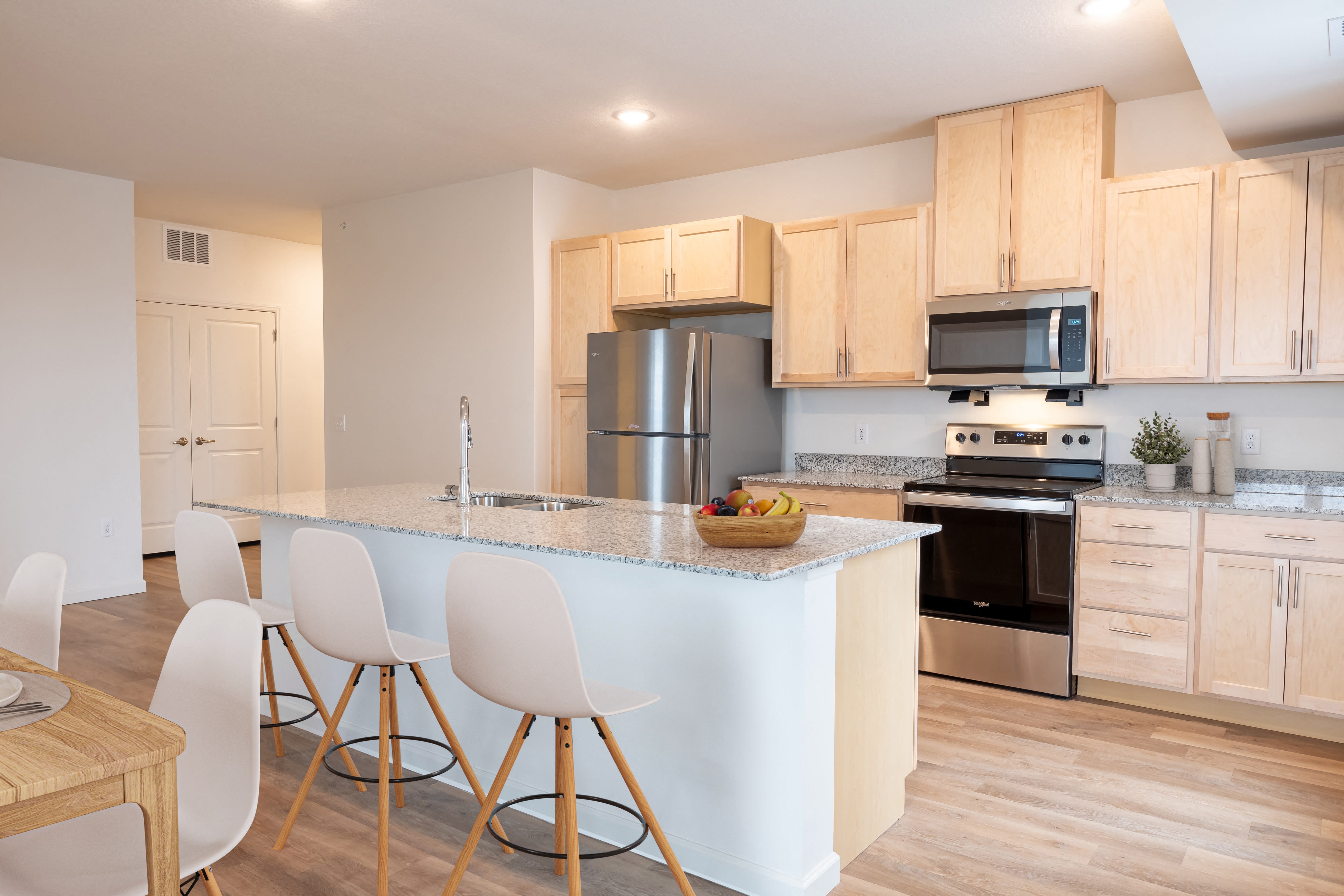 Arbor Court | Apartments in St. Louis Park, MN