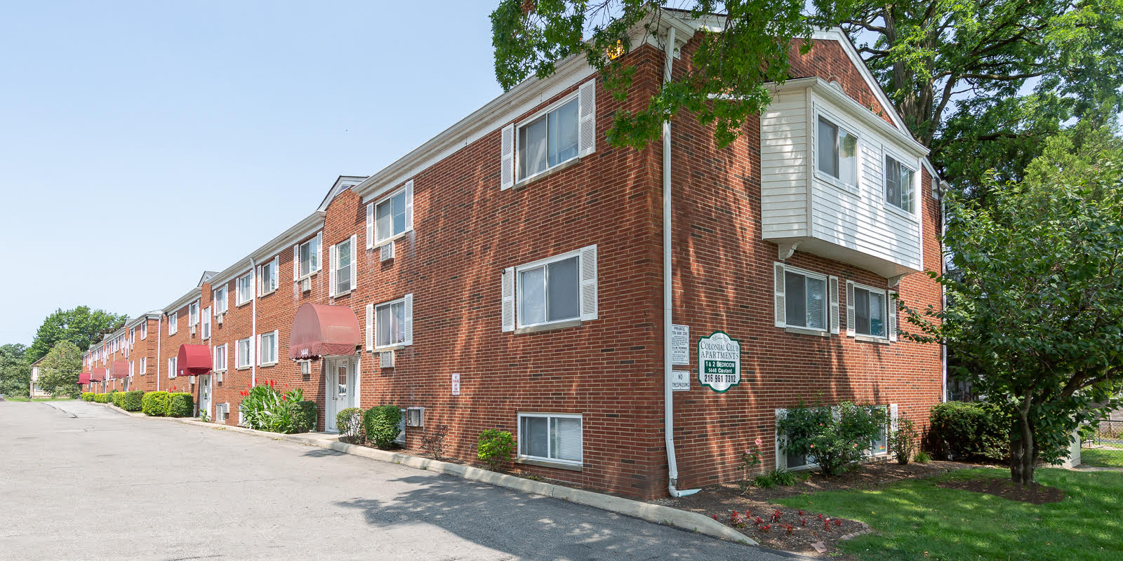 ZTEST Colonial Club Apartments | Apartments in Lakewood, OH