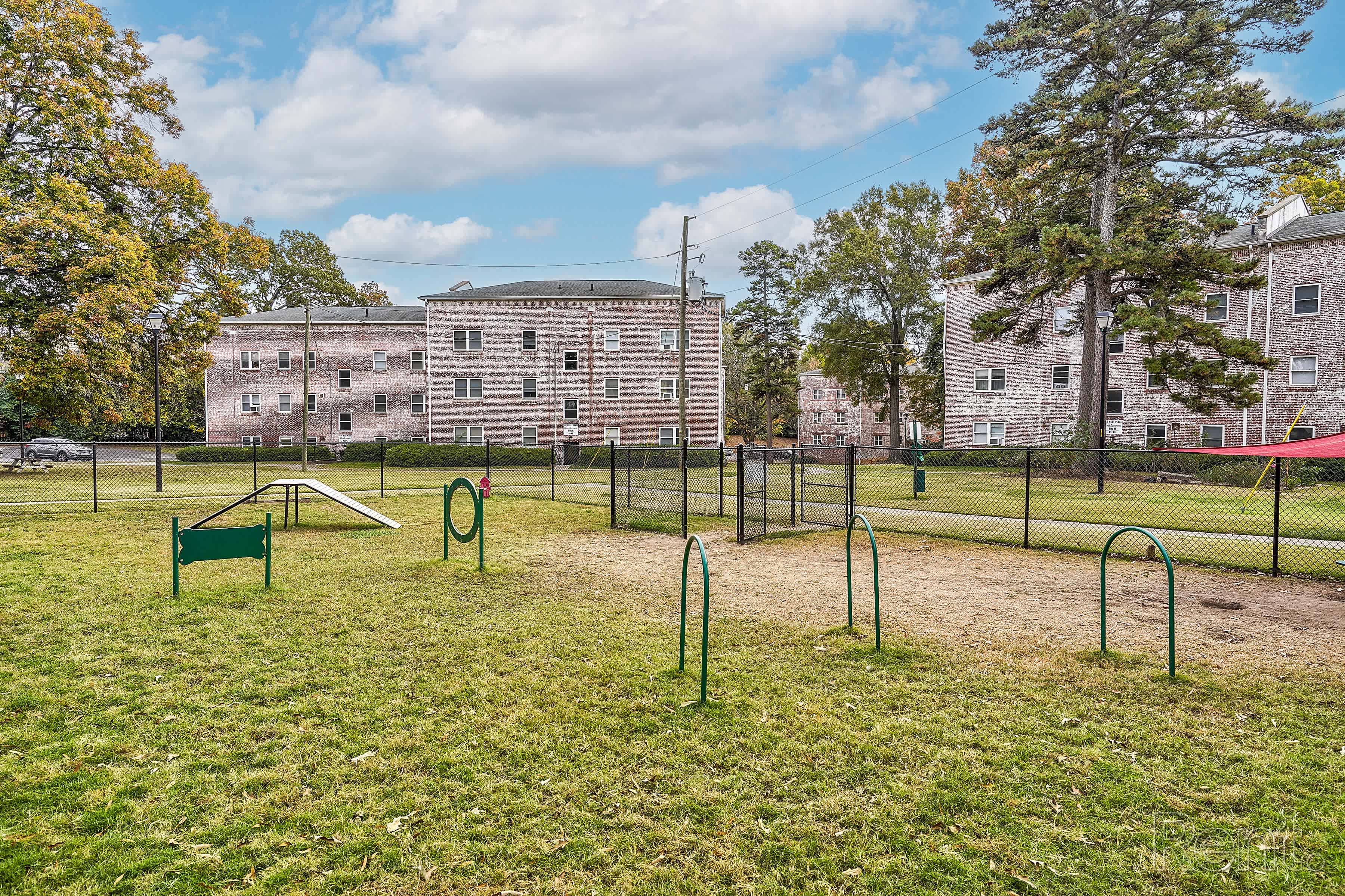 Shamrock Apartments 8 of 23