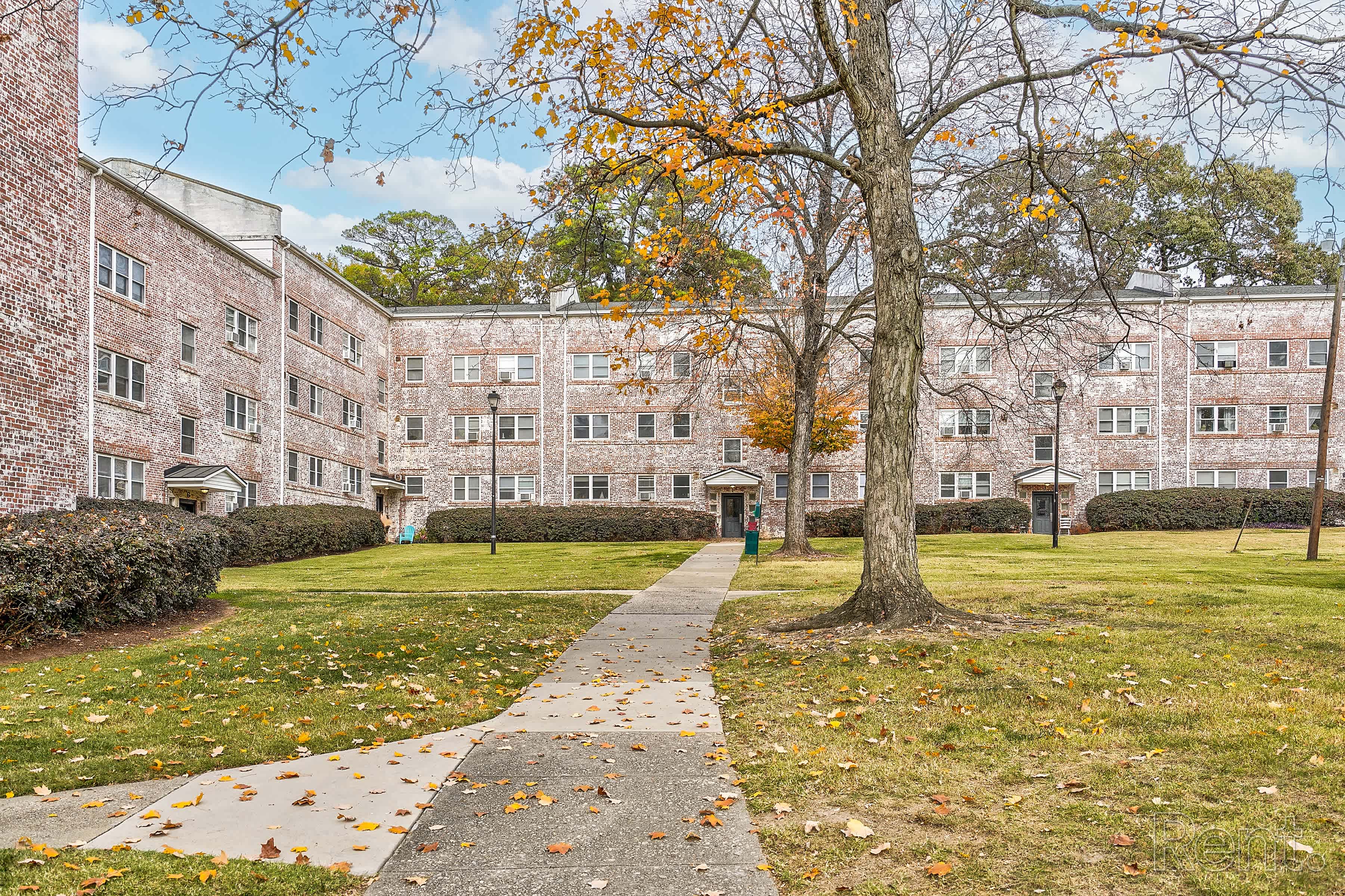 Shamrock Apartments 22 of 30