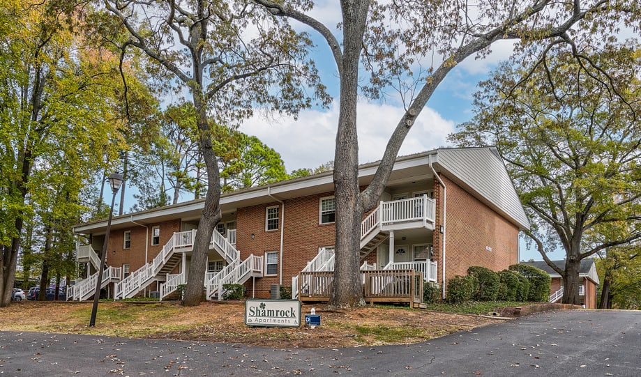Wedgwood Apartments 4 of 9