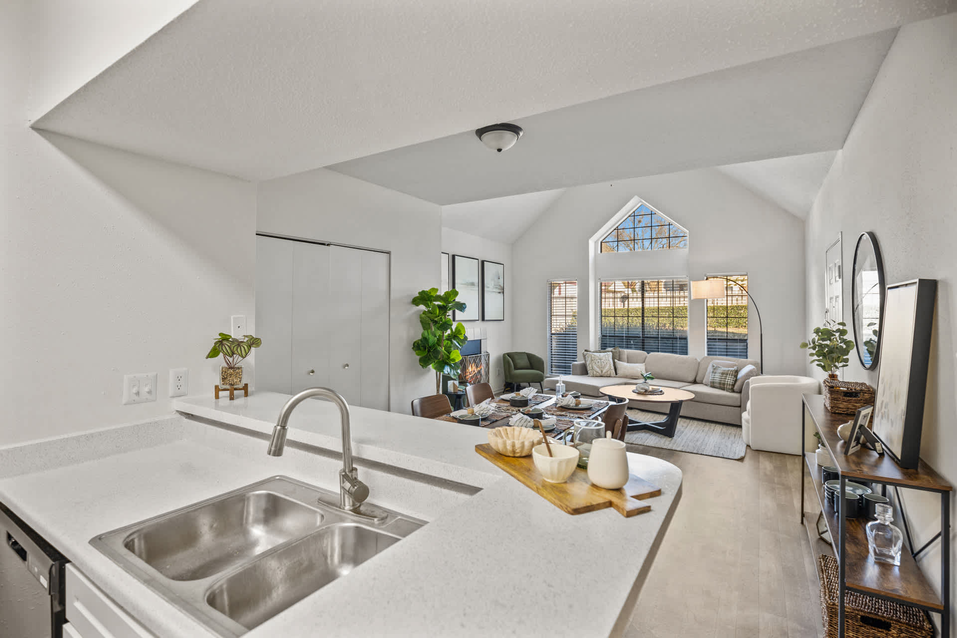 Oak City Apartments 6 of 11