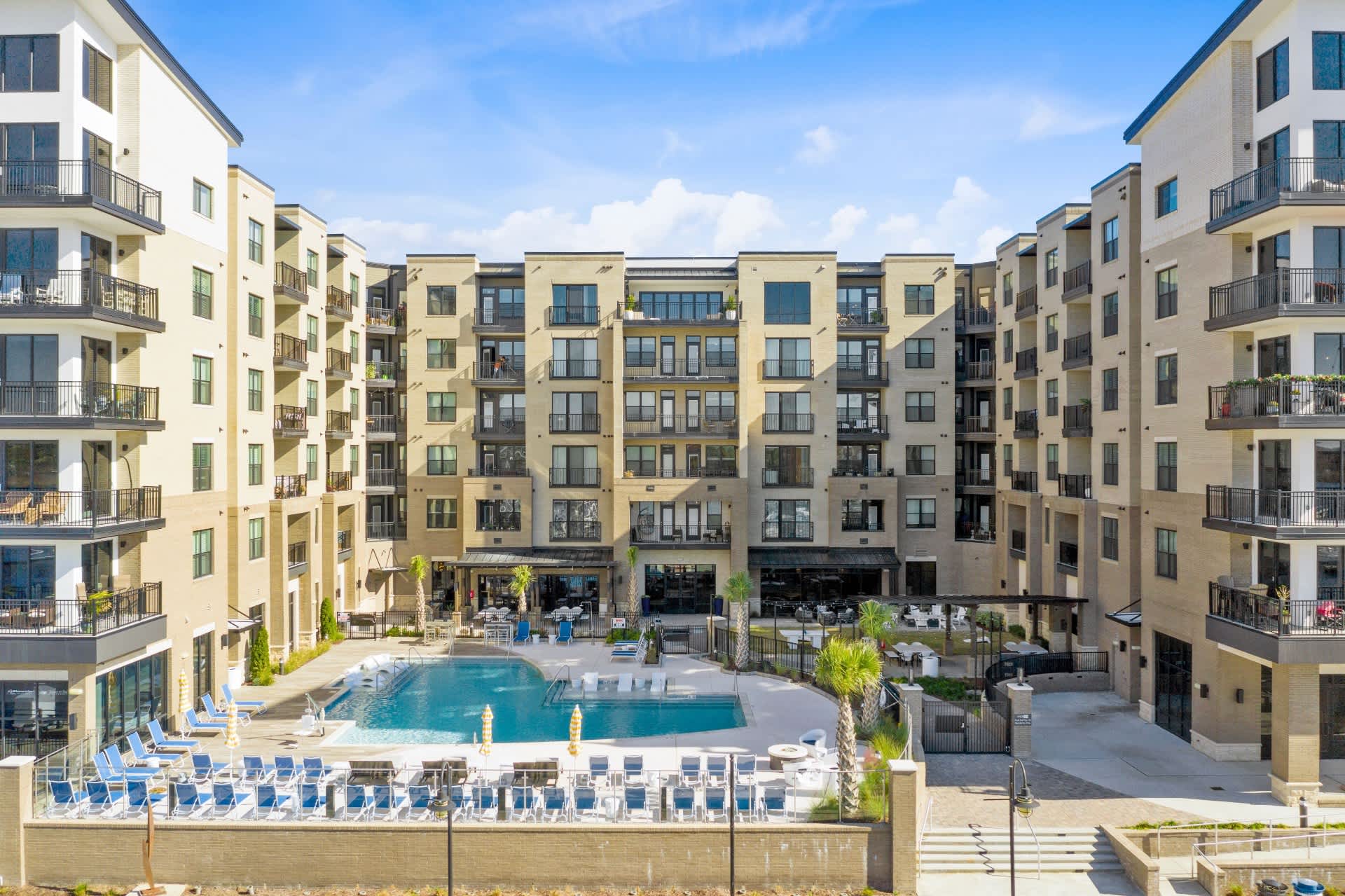 Pier 33 Apartments 8 of 8