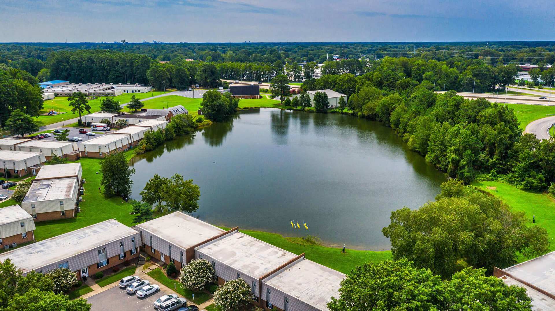 Newport Lake Apartments 2 of 7