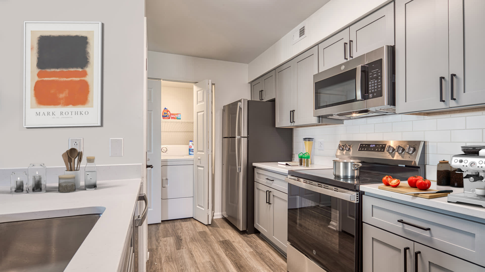 Latitudes Apartments 2 of 11