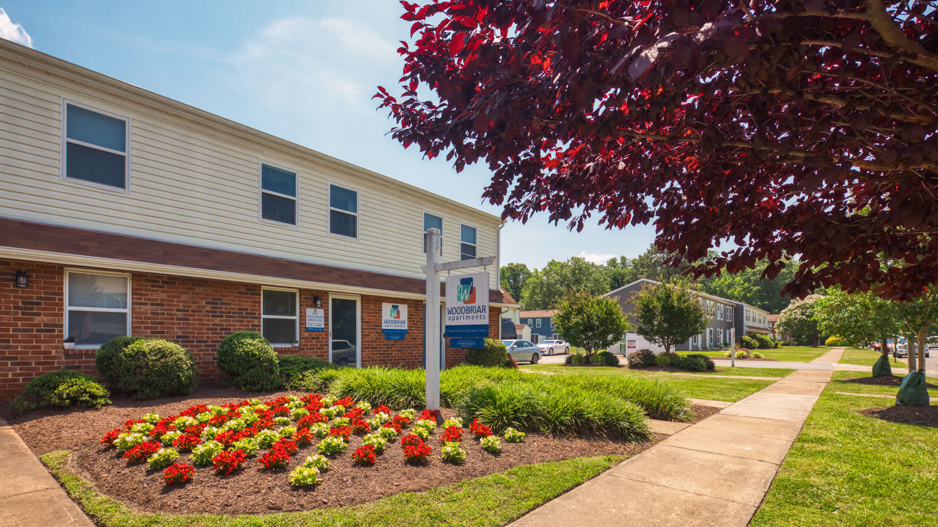 Woodbriar Apartments 1 of 4