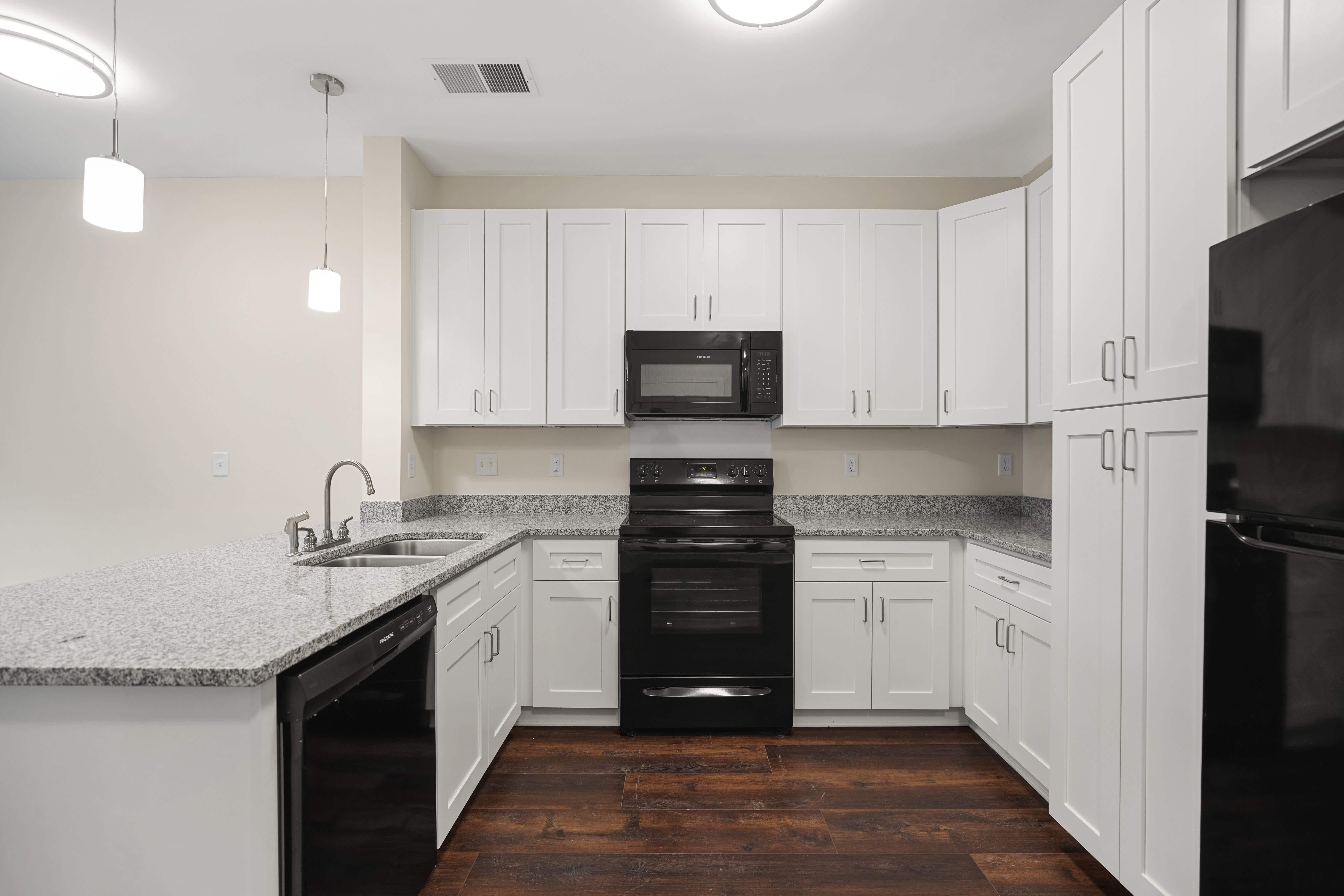 Oak Forest Pointe 3 of 6