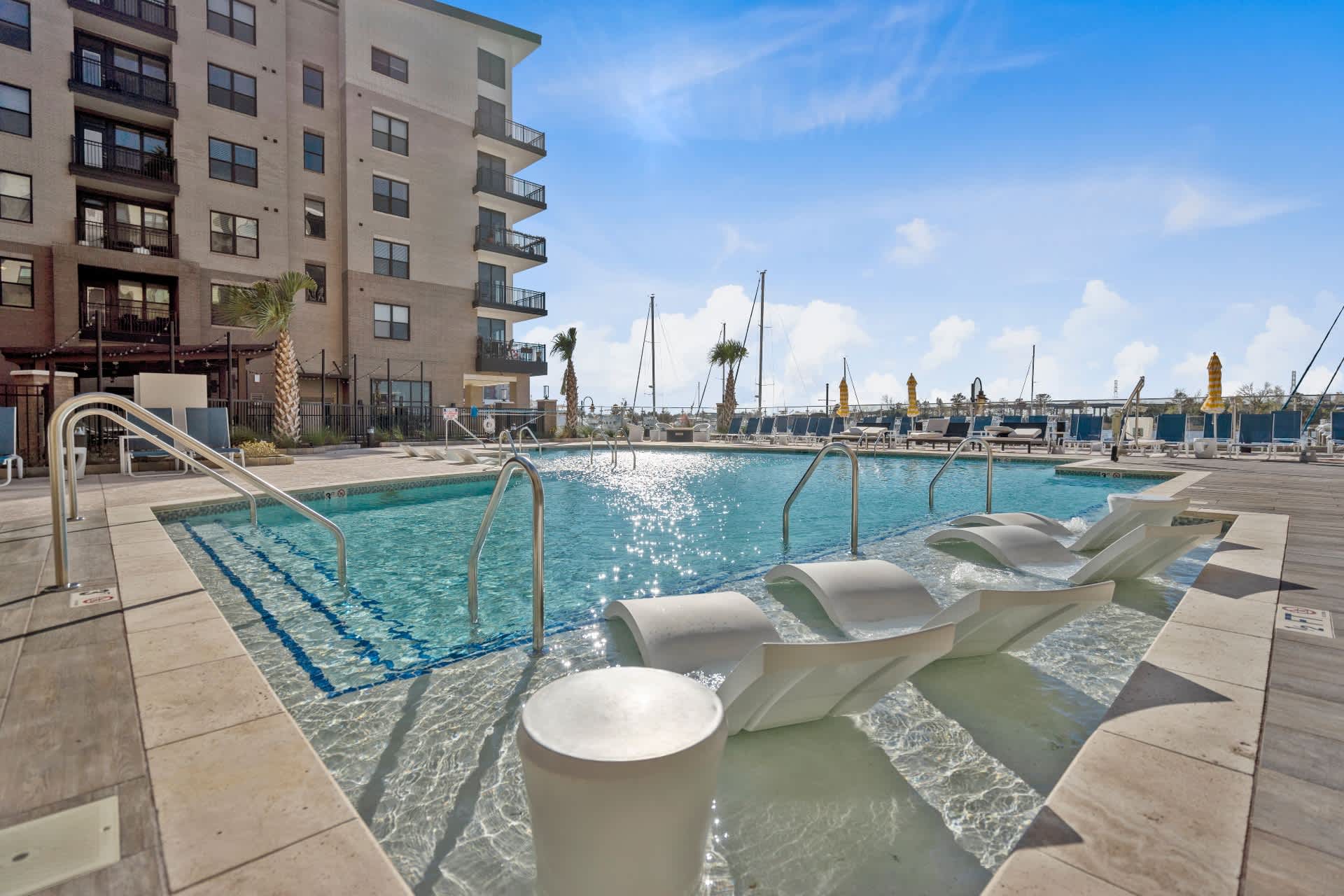 Pier 33 Apartments 2 of 8
