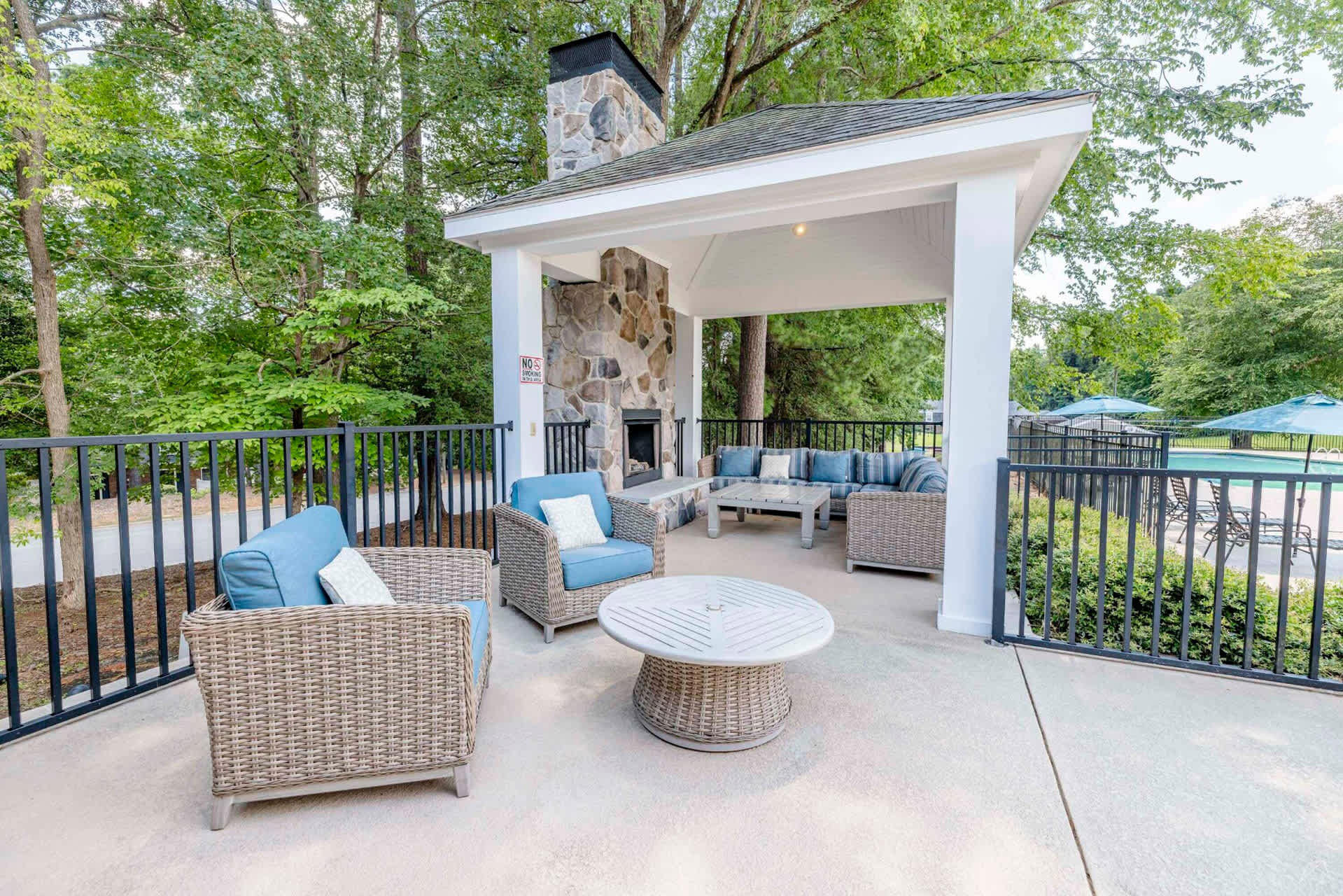 Woodland Creek Townhomes and Apartments 3 of 11