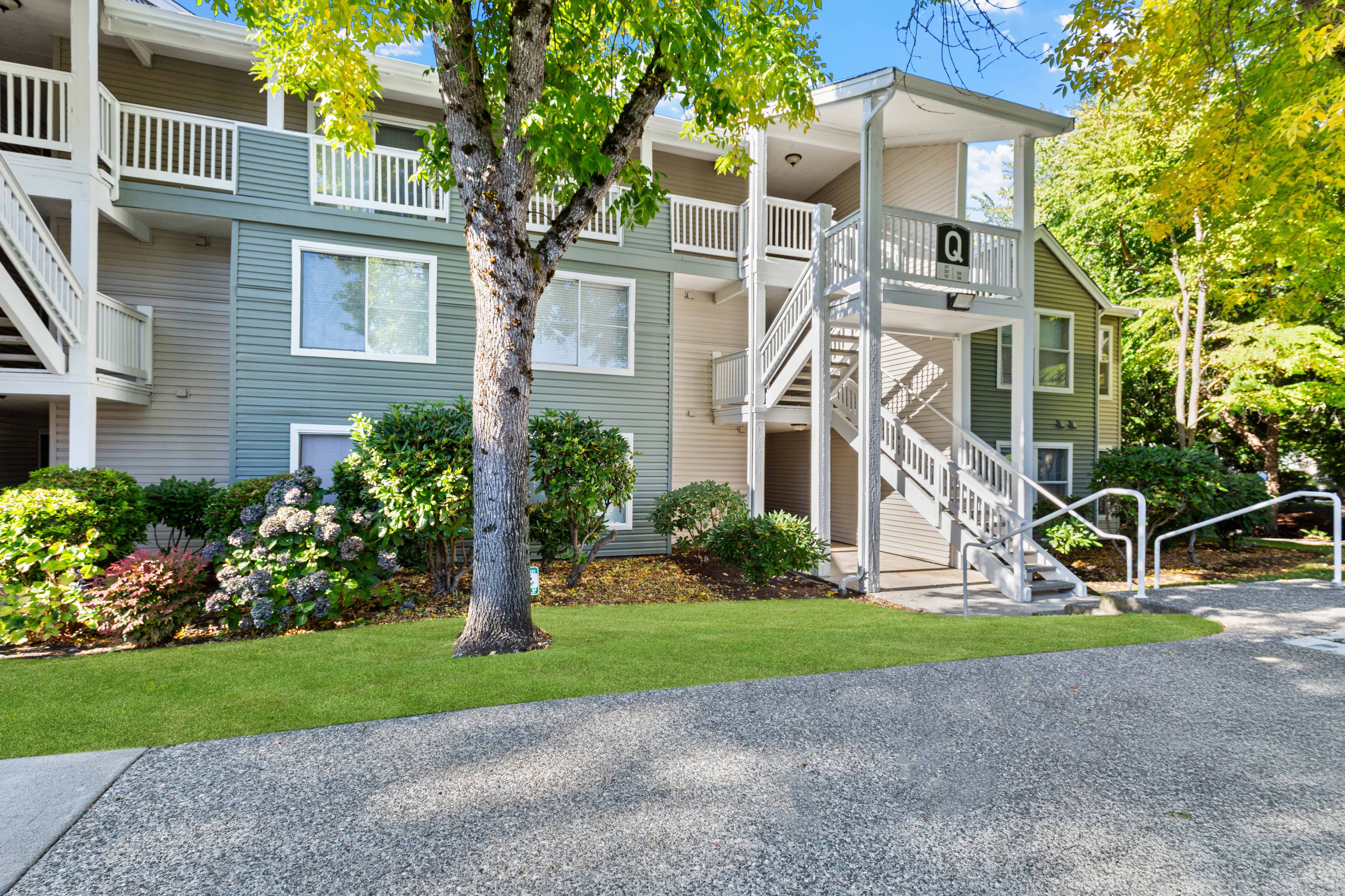 On the Green at Harbour Pointe community exterior photo - Mukilteo, WA