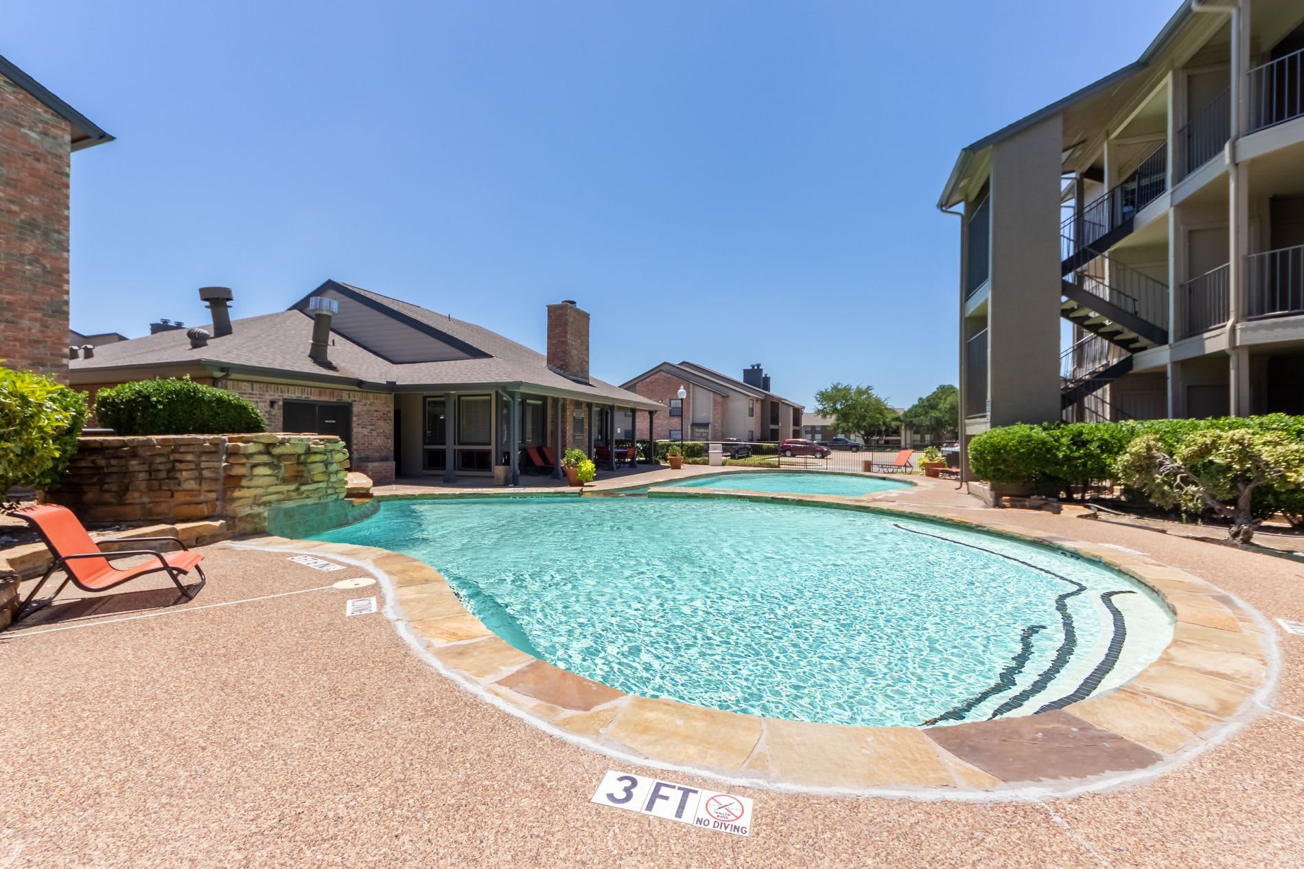 Polaris Apartments in Irving, TX