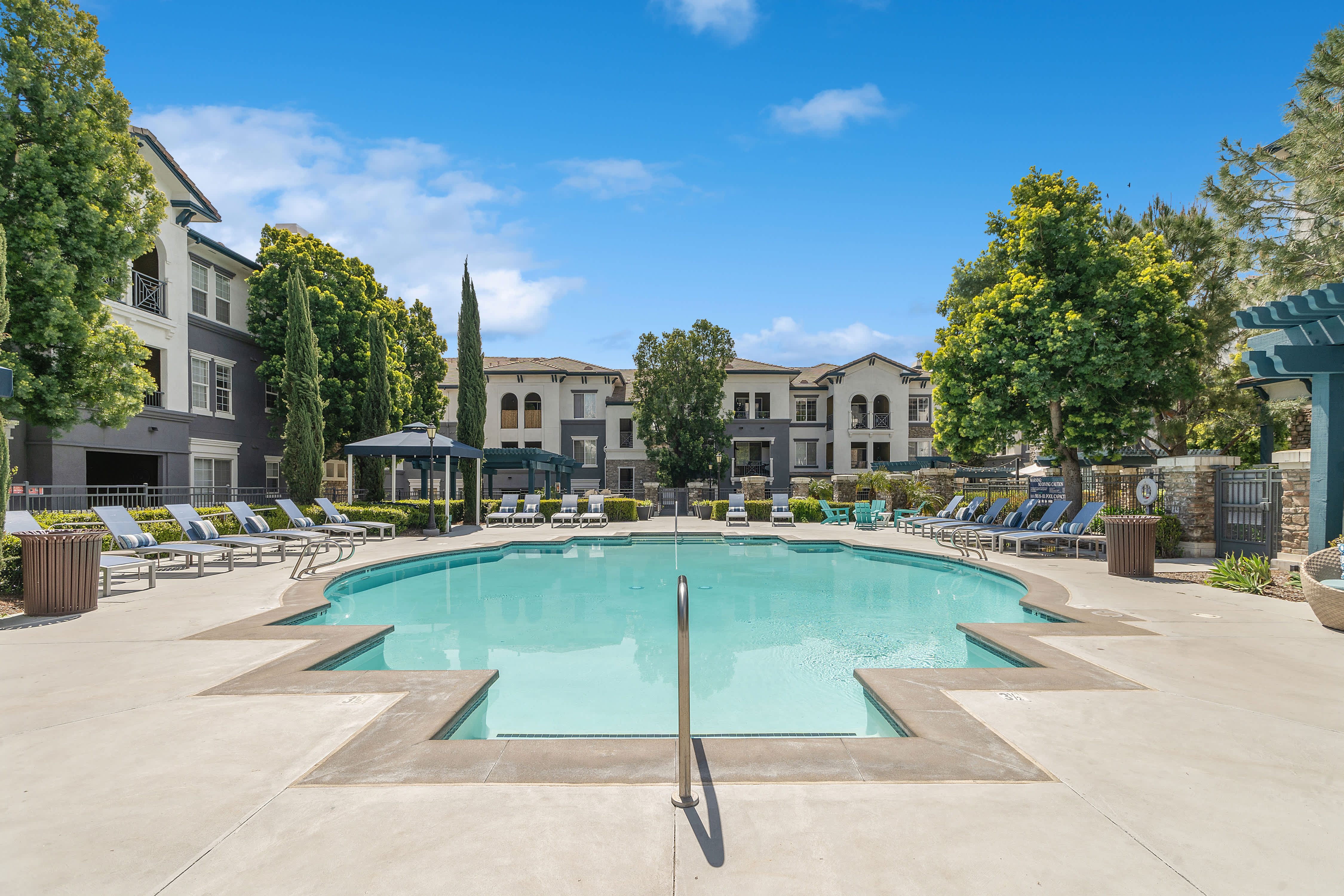 Victoria Arbors Apartment Homes 2 of 2
