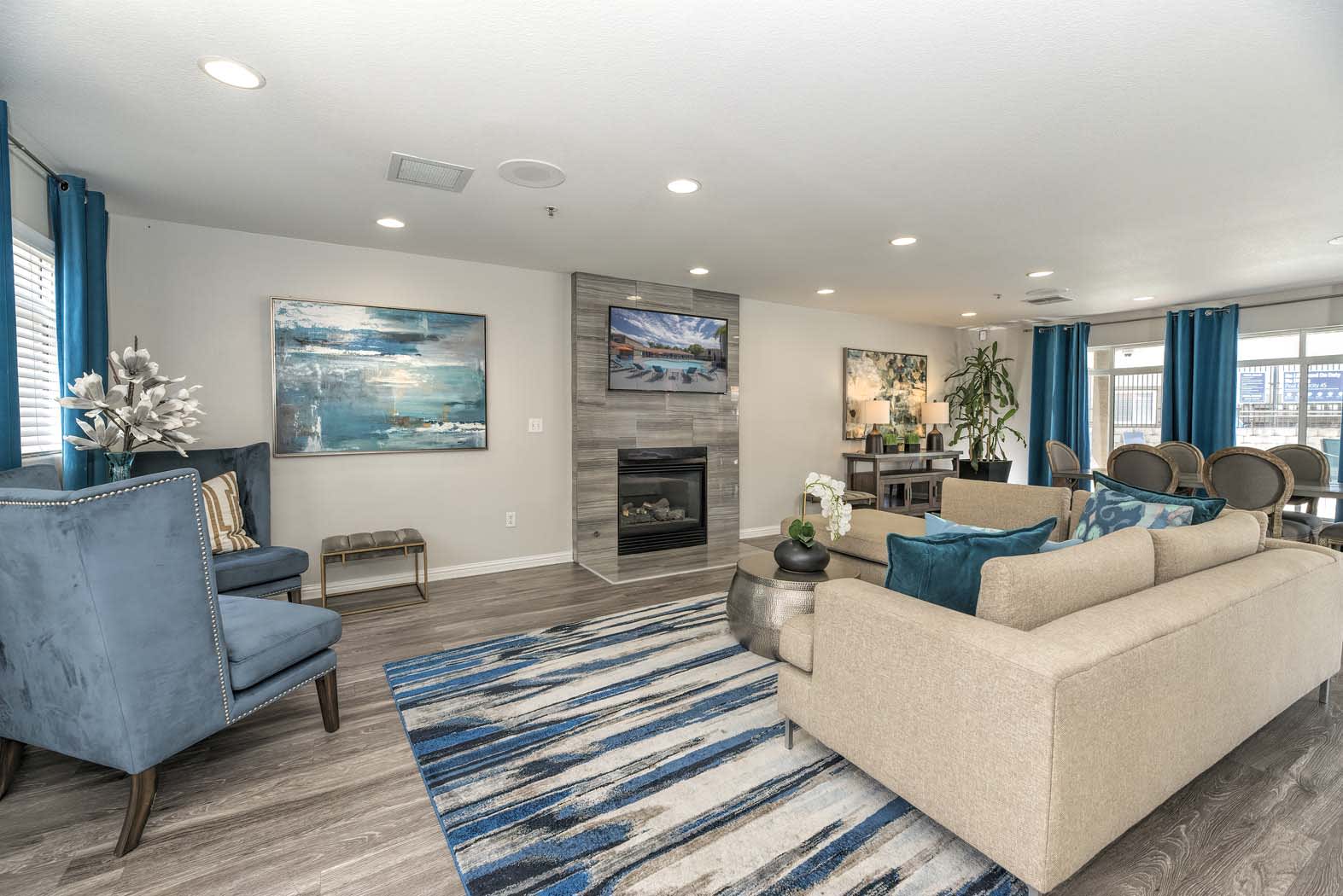 Bella Vista at Elk Grove Apartments 2 of 2