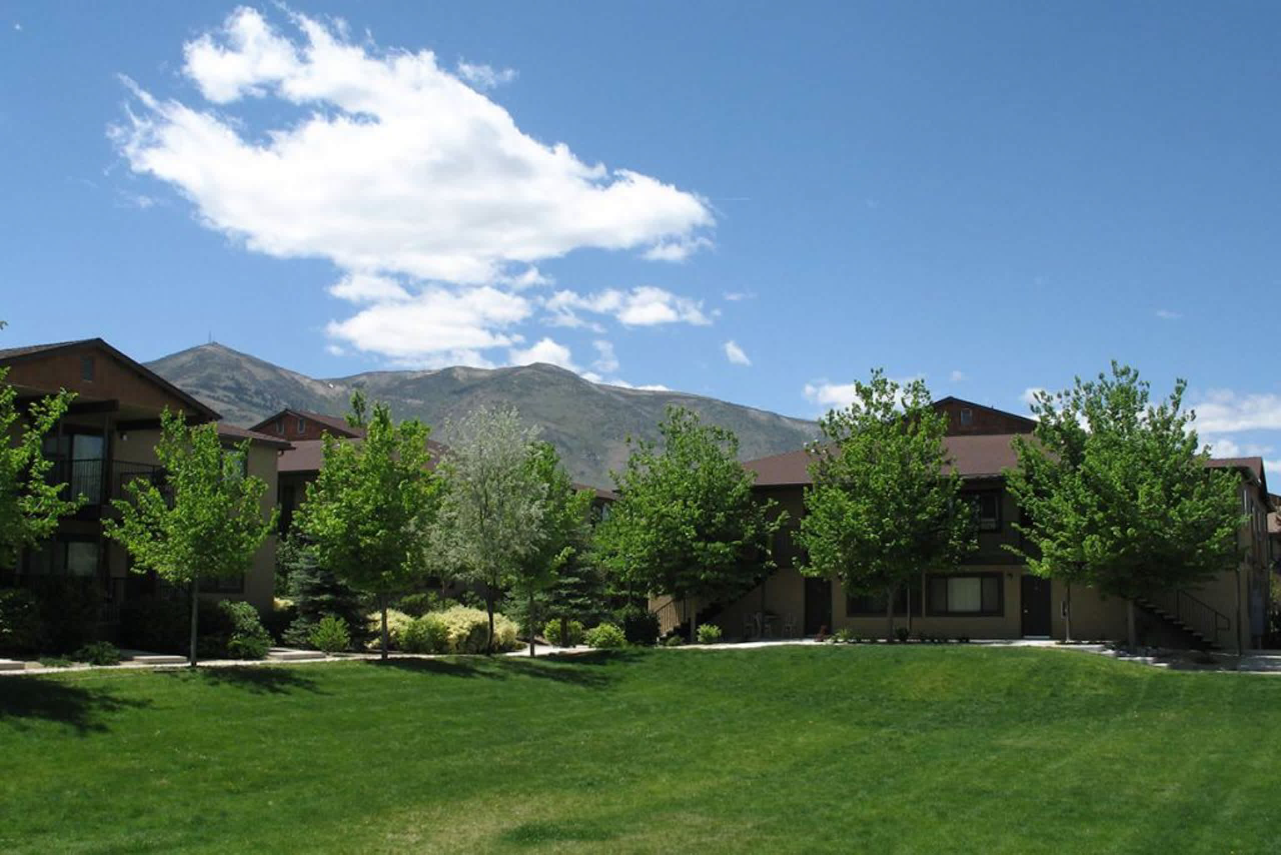 Peavine Peak Apartments 1 of 4