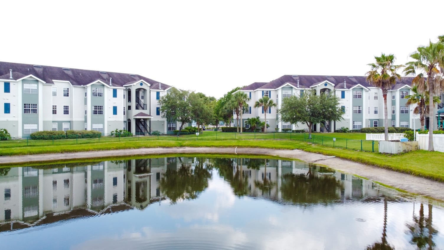 Waterford Pointe Apartments 3 of 3