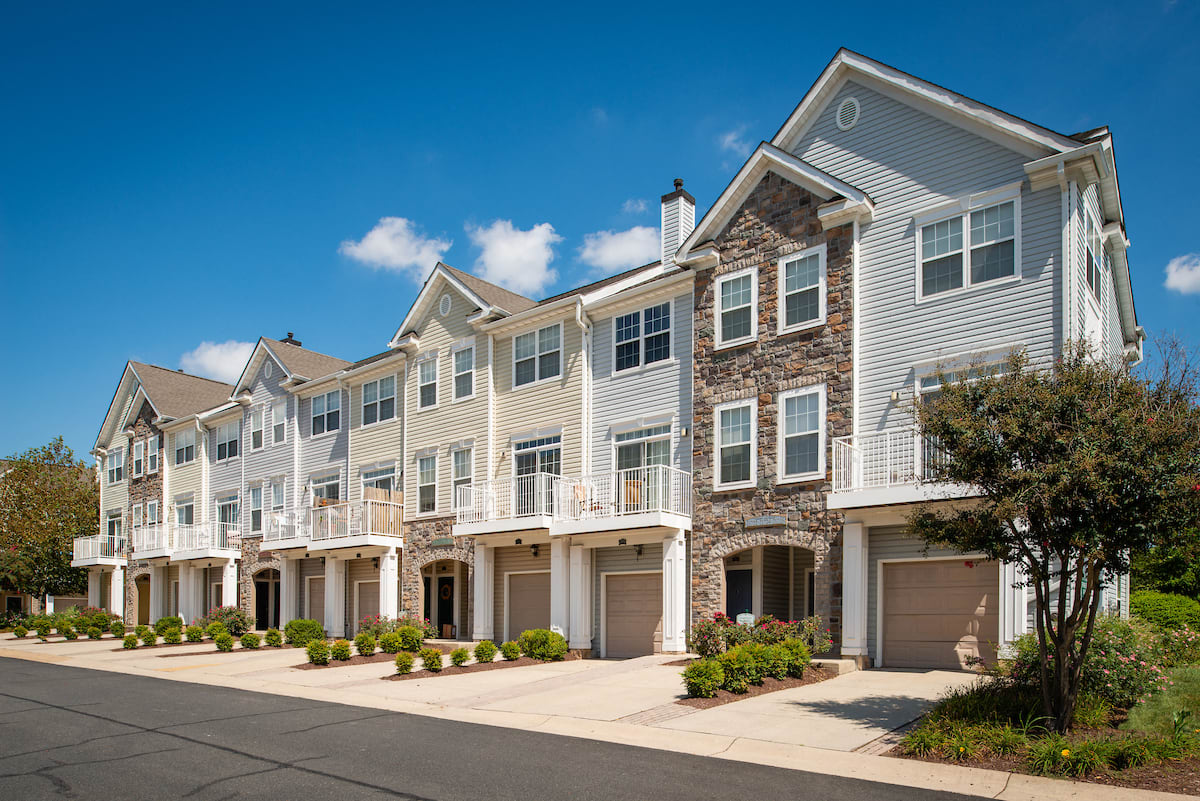 Ashburn Apartments | Broadlands Apartments