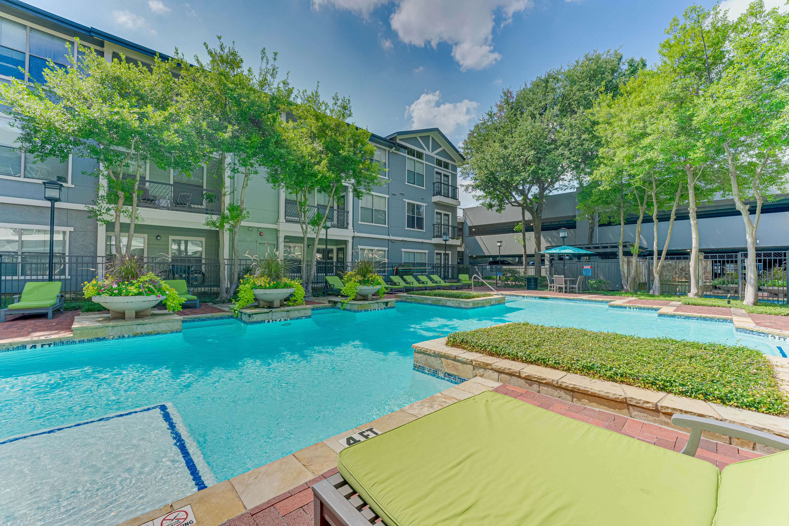 Easton Apts apartment photo