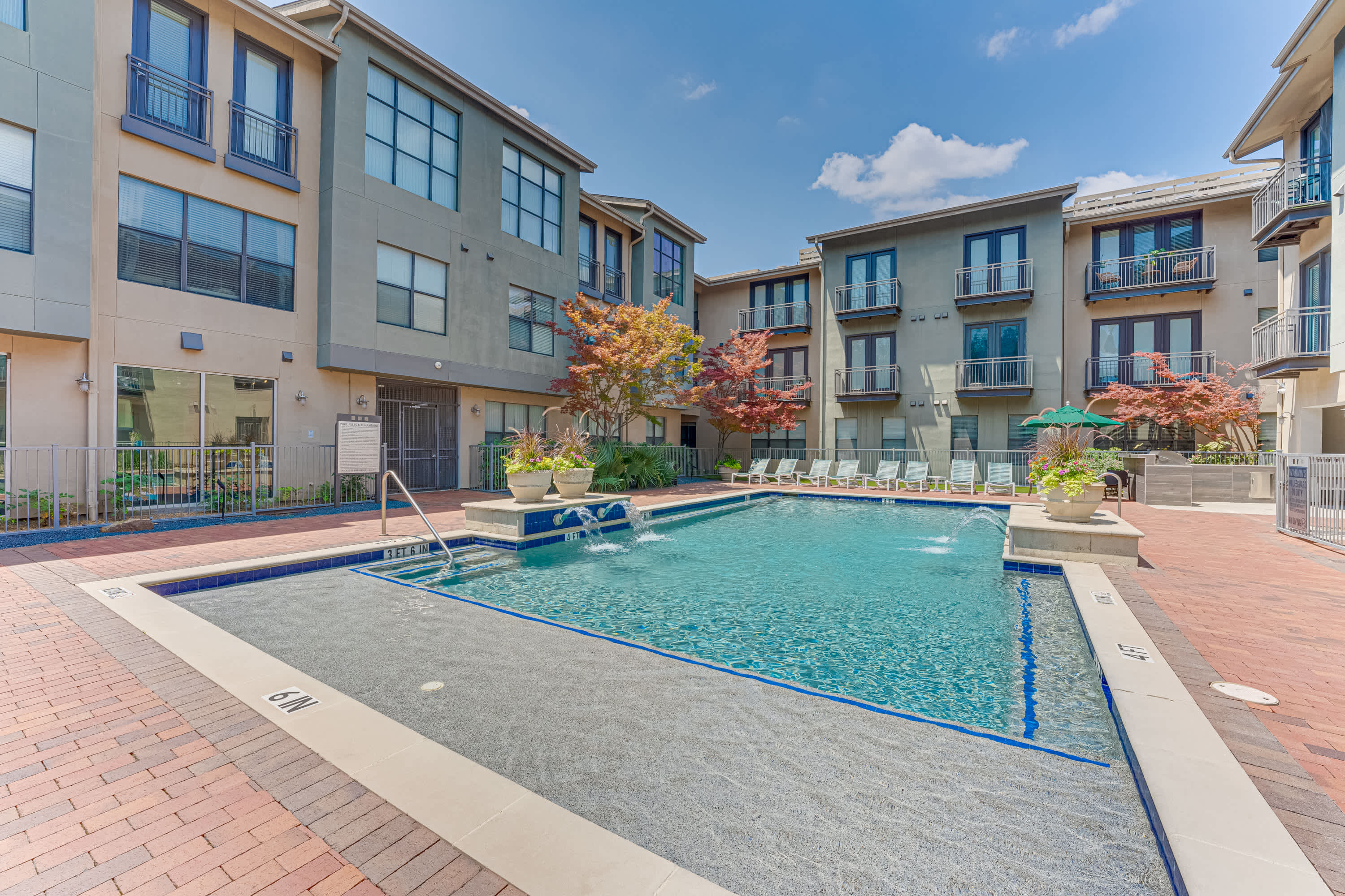 Vue Greenville apartment photo