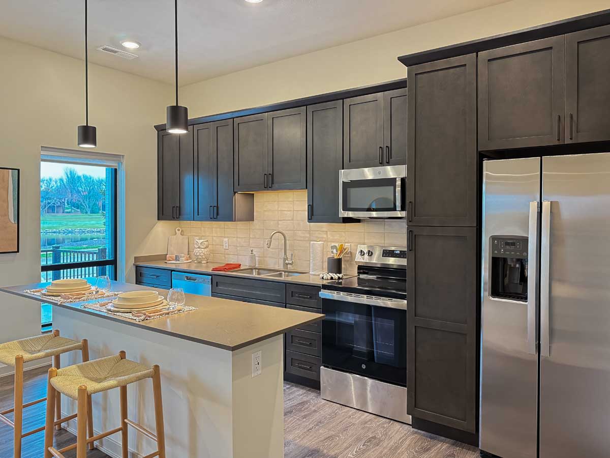 Picture Idea: Luxury Apartments In Wilderness Ridge Lincoln Ne On Executive Woods