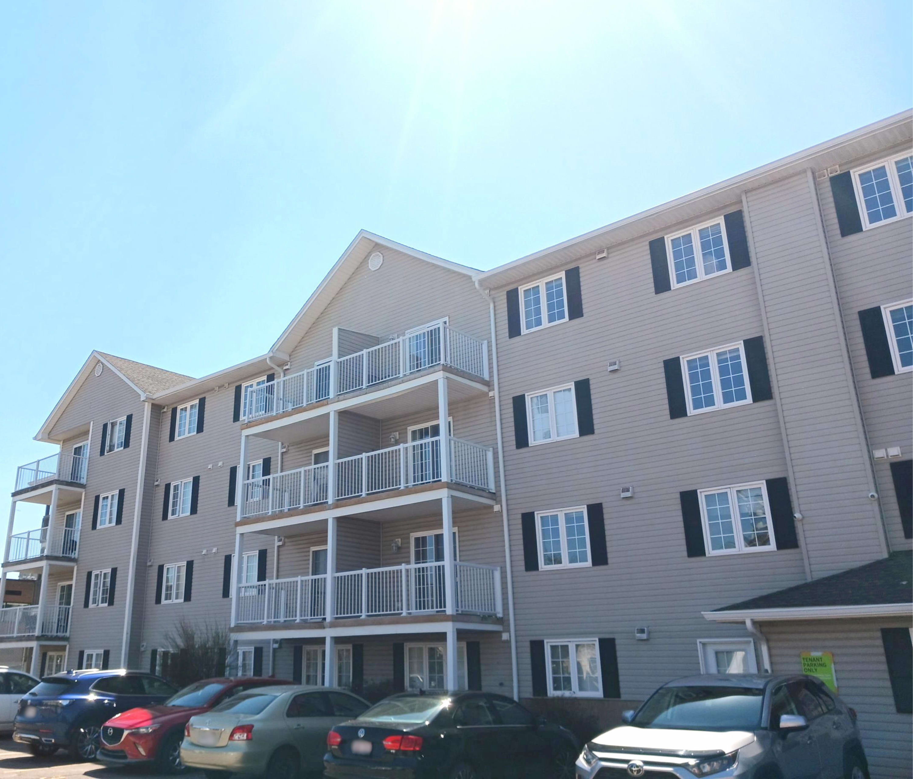 Photo 2 of 100 Archibald Place - 1 Bedroom - 672 Ft² - $1155 rental property