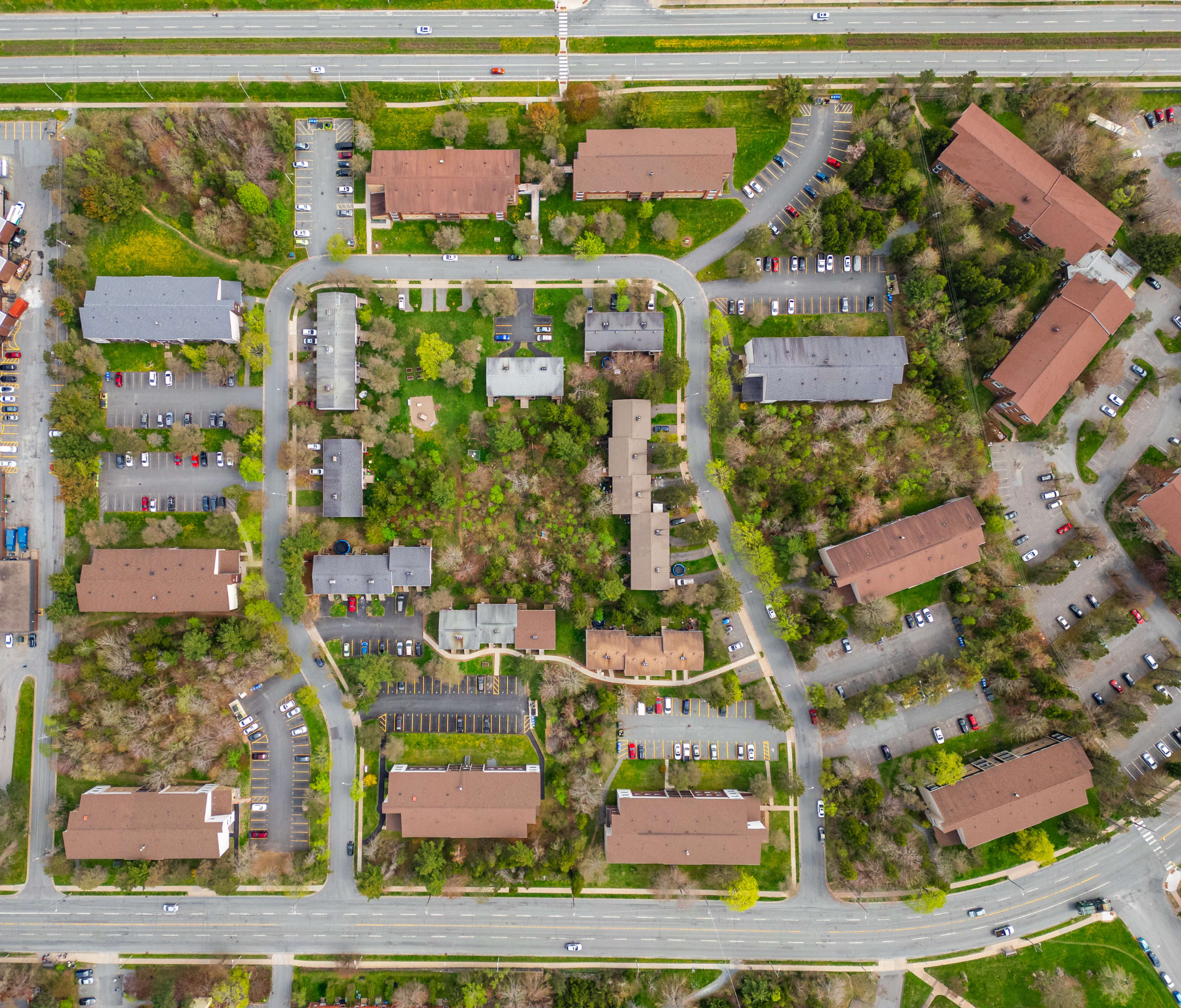 Photo 3 of 175-211 Harlington - Two Bedroom - 899 Ft² - $1795 rental property