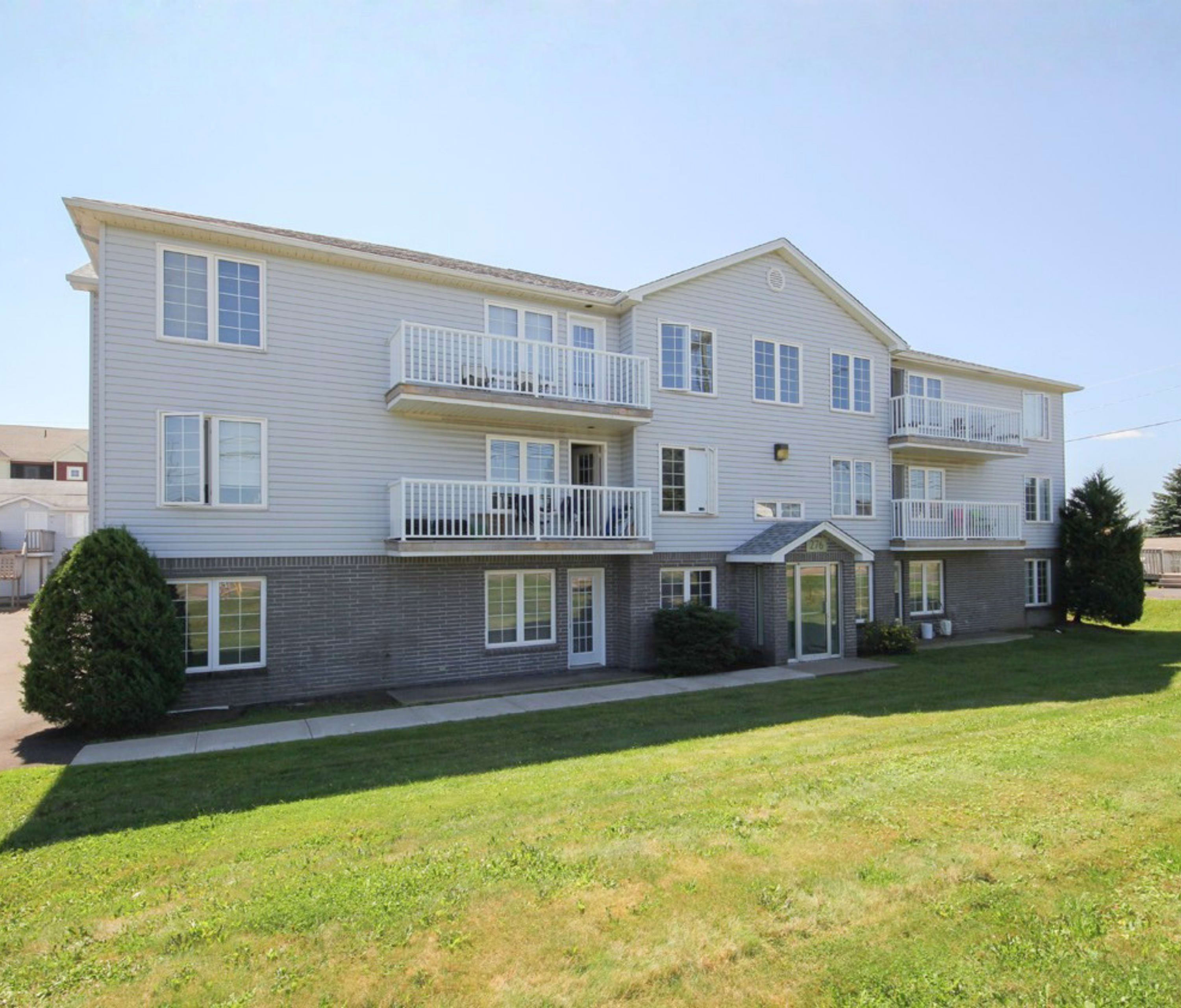 Photo 2 of 276 - 350 Gauvin Road - Two Bedroom - 927 Ft² - $1350 rental property