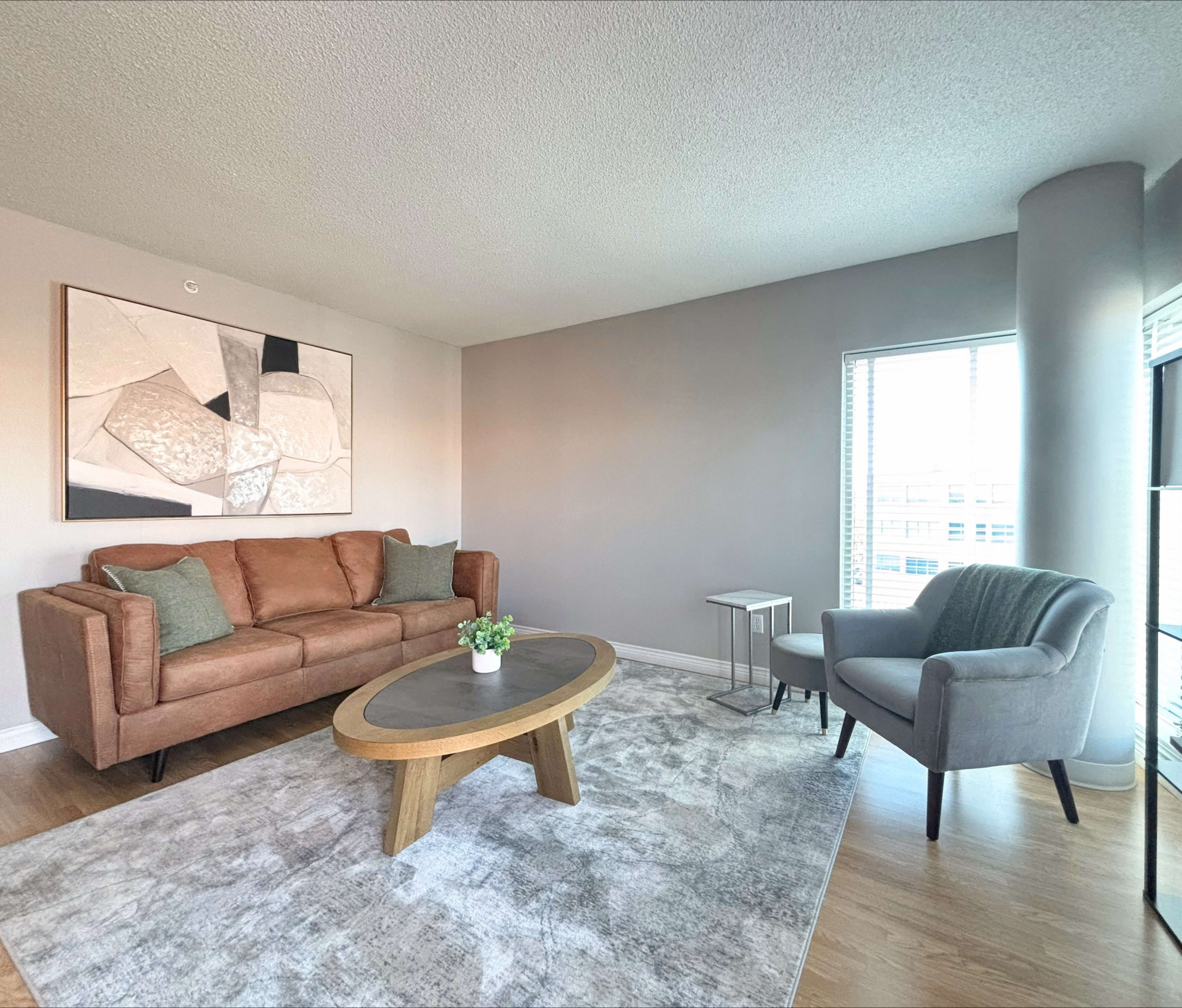 Photo 3 of 54 Assomption - One Bedroom - 800 Ft² - $1425 rental property