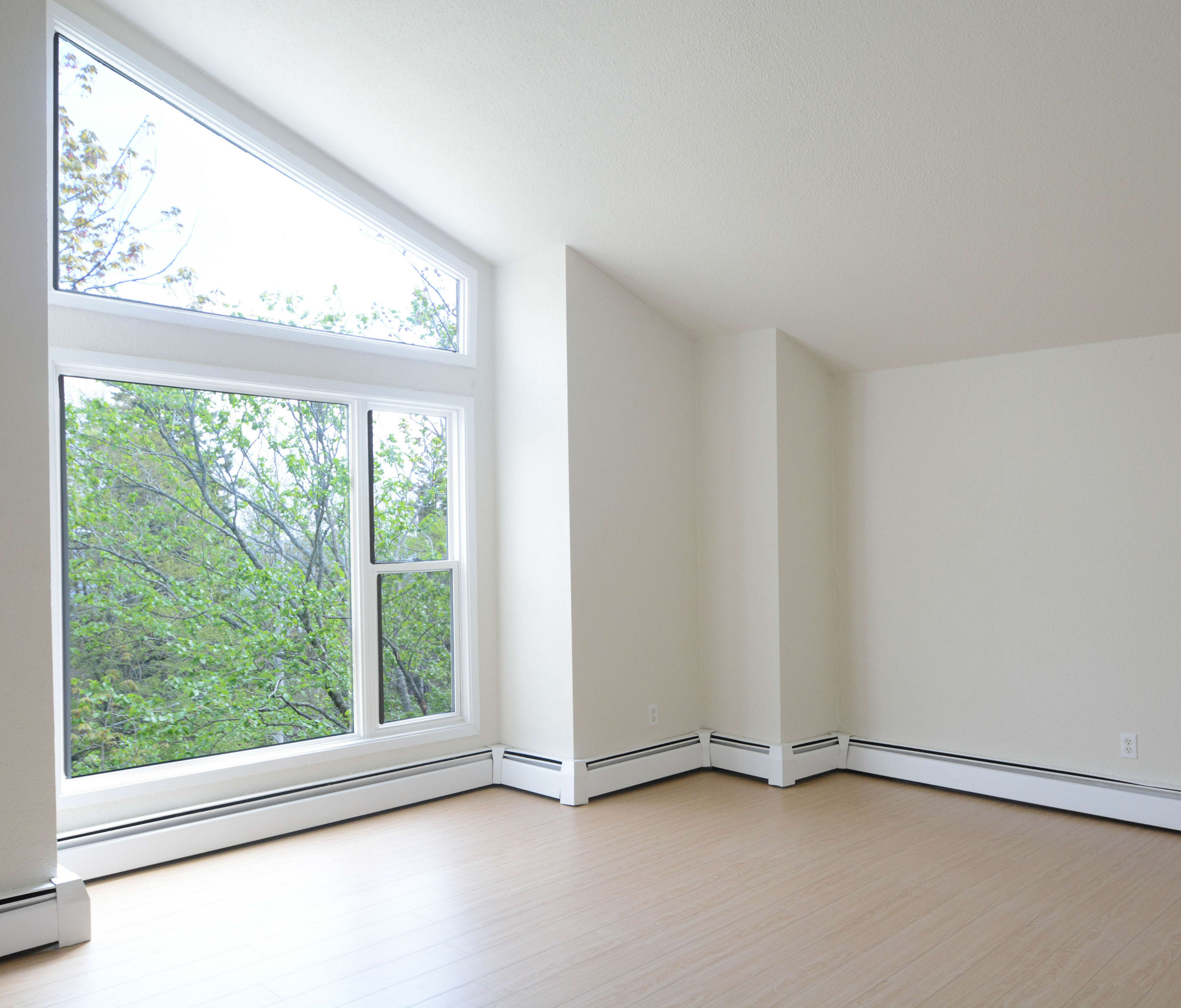 Photo 3 of 57 Westgrove - Two Bedroom - 966 Ft² - $1795 rental property