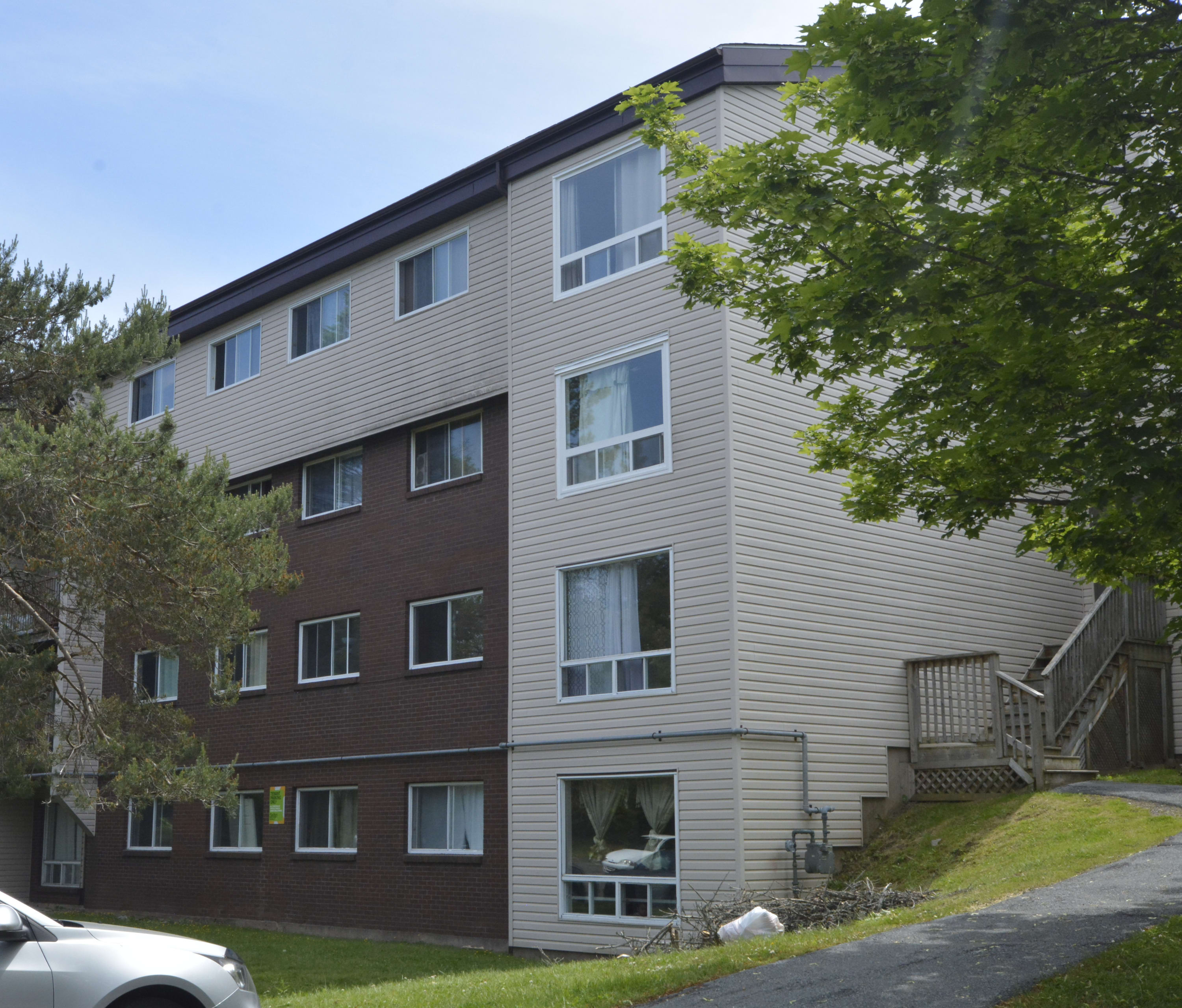 Photo 2 of 67 and 141 Harlington - Townhouse - 1358 Ft² - $1580 rental property