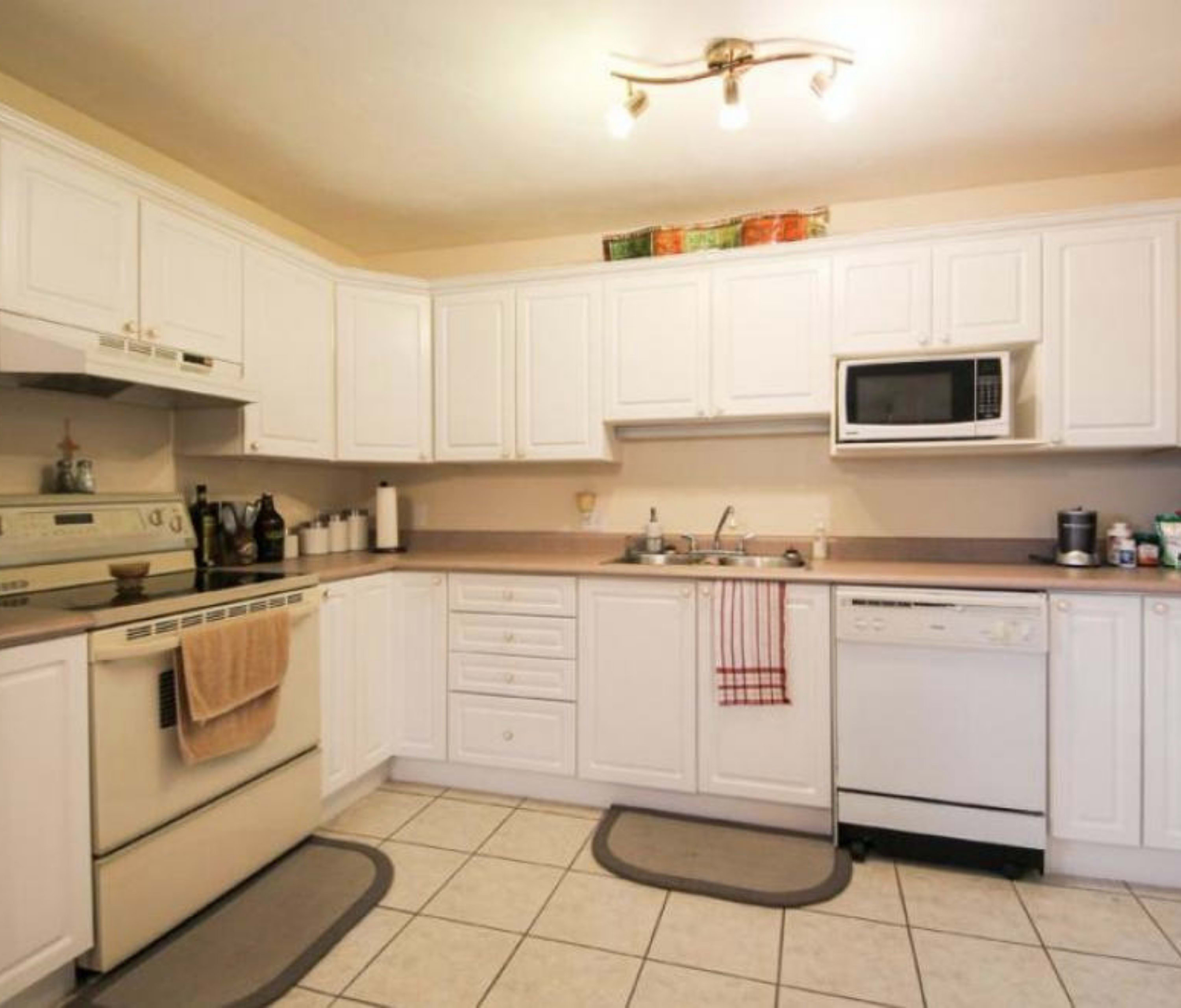 Photo 2 of 969 Regent Street - Two Bedroom + Balcony - 936 Ft² - $1625 rental property