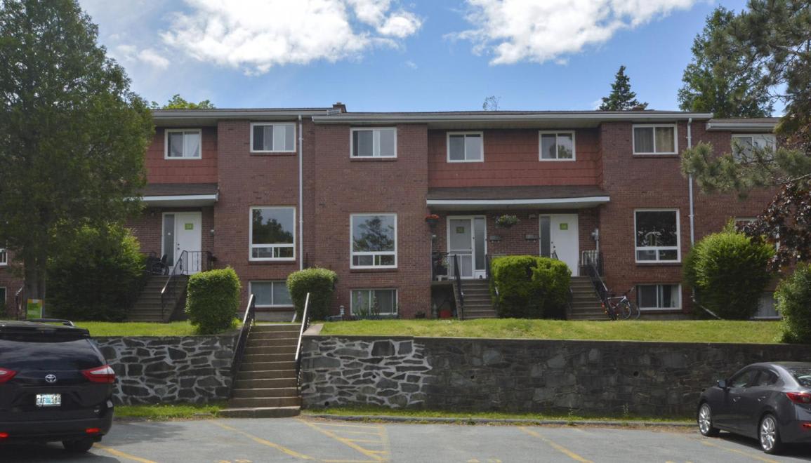 Photo 2 of Sheradon Place - Townhouse - 1973 Ft² - $2795 rental property