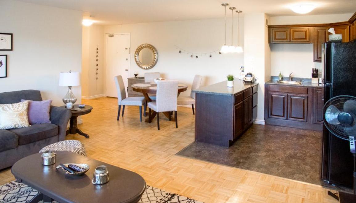 Photo 2 of Brentwood - Two Bedroom - 840 Ft² - $1995 rental property